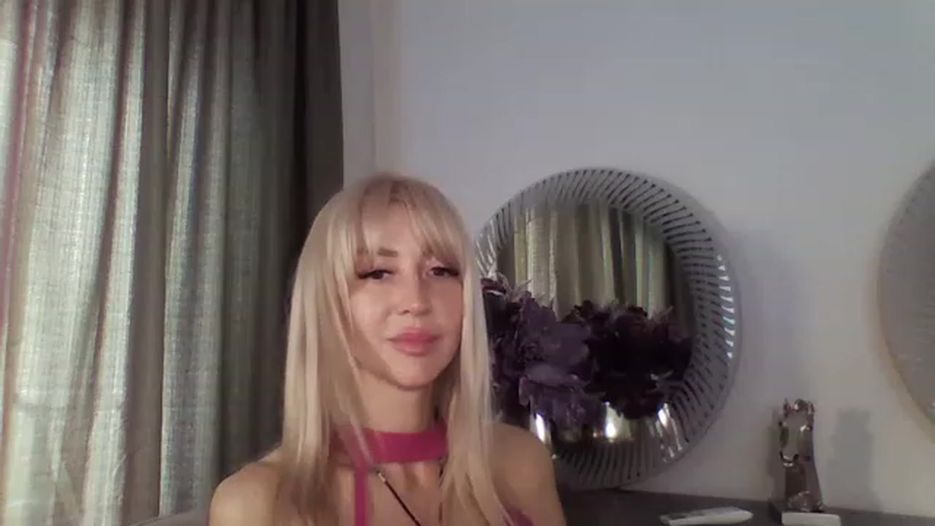 Gallery image thumbnail from Your_Eyes__'s myfreecams stream on, 06/05/2023, 12:44 image 19 of 20