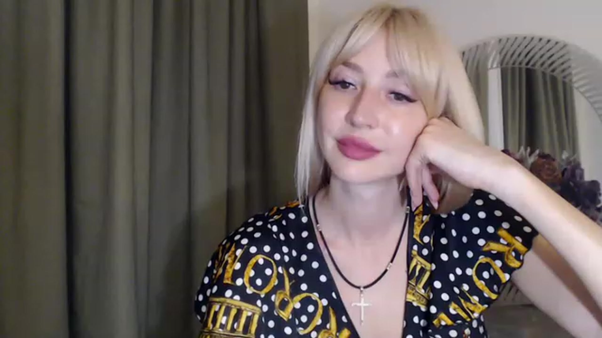 Gallery image thumbnail from Your_Eyes__'s myfreecams stream on, 06/08/2023, 17:49 image 20 of 20