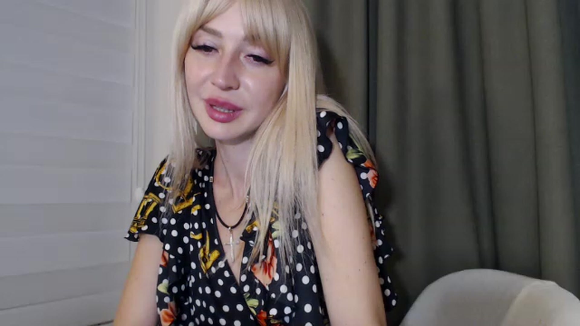 Gallery image thumbnail from Your_Eyes__'s myfreecams stream on, 06/08/2023, 20:38 image 12 of 20