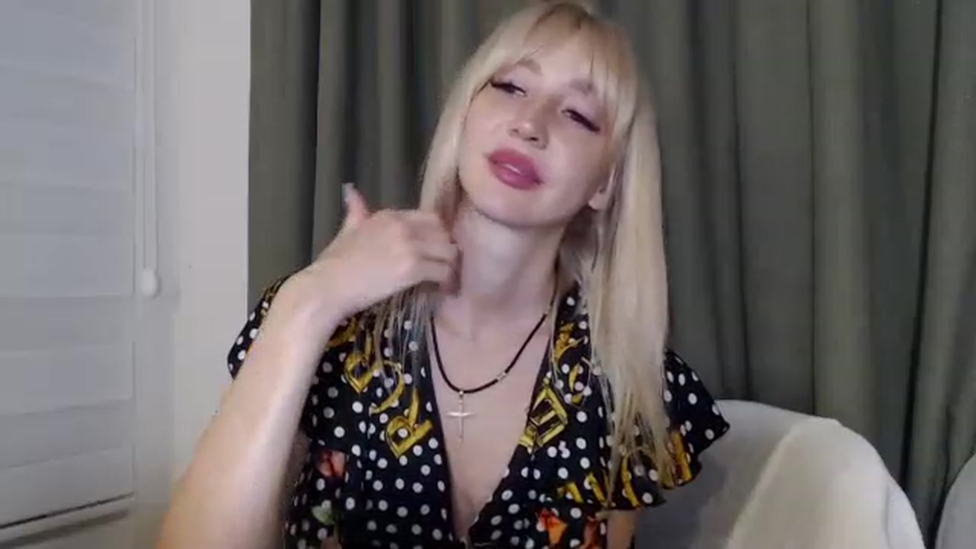 Gallery image thumbnail from Your_Eyes__'s myfreecams stream on, 06/08/2023, 20:38 image 9 of 20