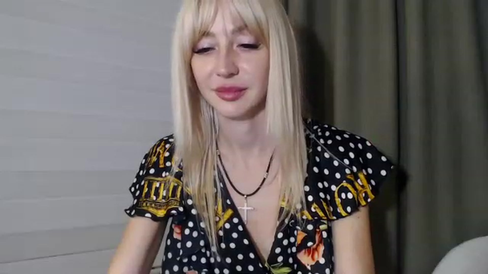 Gallery image thumbnail from Your_Eyes__'s myfreecams stream on, 06/08/2023, 20:38 image 18 of 20