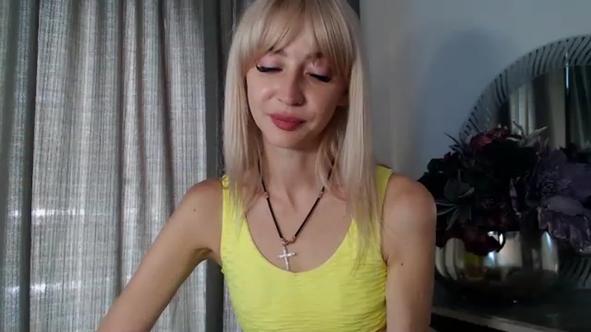 Gallery image thumbnail from Your_Eyes__'s myfreecams stream on, 06/09/2023, 11:42 image 20 of 20