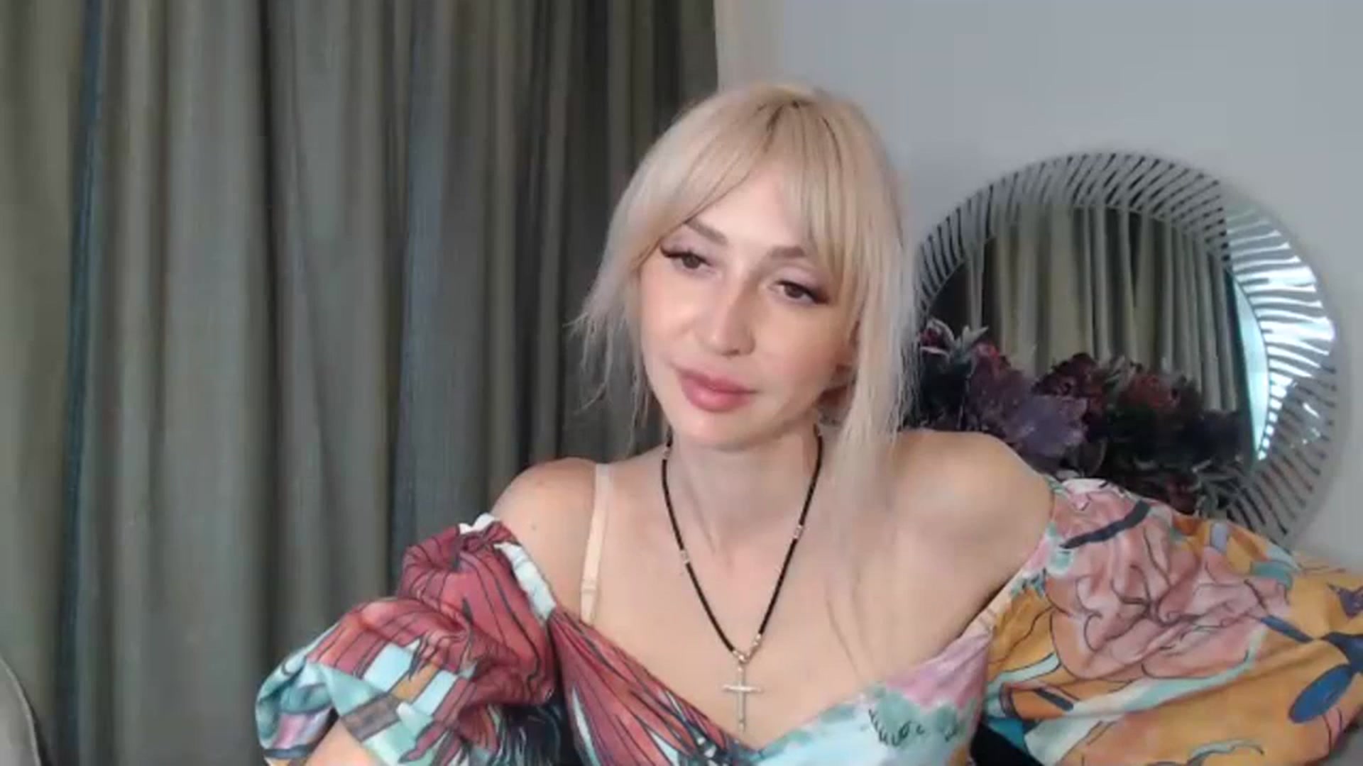 Gallery image thumbnail from Your_Eyes__'s myfreecams stream on, 06/13/2023, 14:07 image 13 of 20