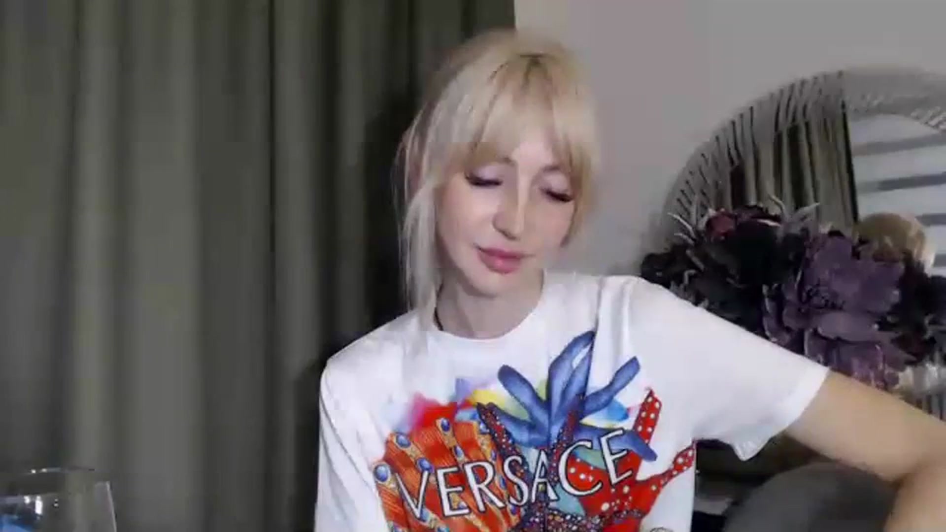 Gallery image thumbnail from Your_Eyes__'s myfreecams stream on, 06/13/2023, 20:09 image 16 of 20