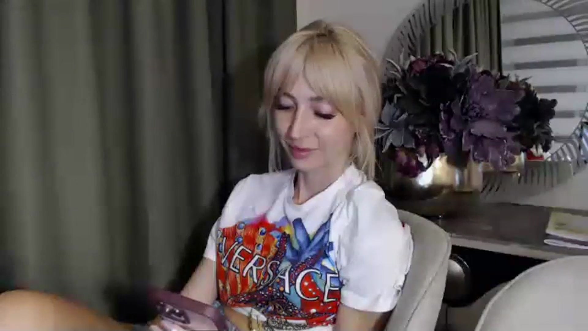 Gallery image thumbnail from Your_Eyes__'s myfreecams stream on, 06/13/2023, 20:09 image 7 of 20