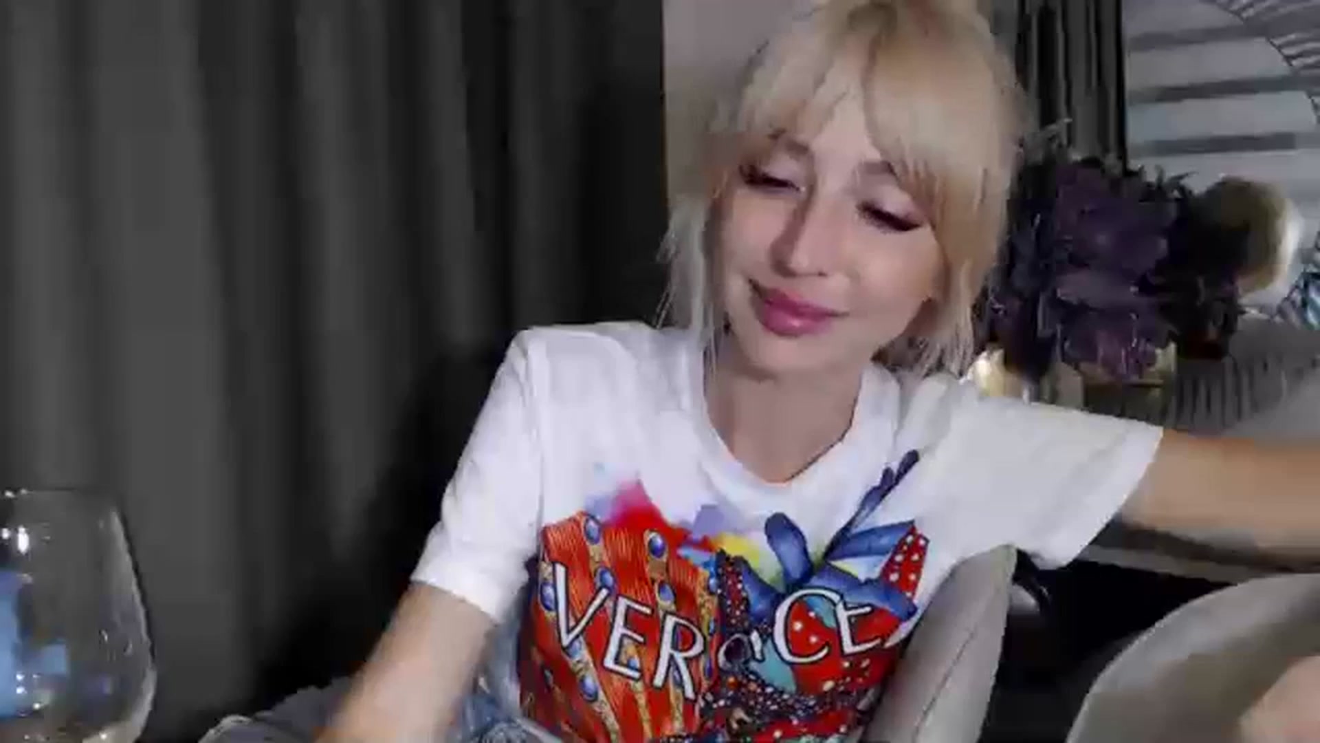 Gallery image thumbnail from Your_Eyes__'s myfreecams stream on, 06/13/2023, 20:09 image 10 of 20
