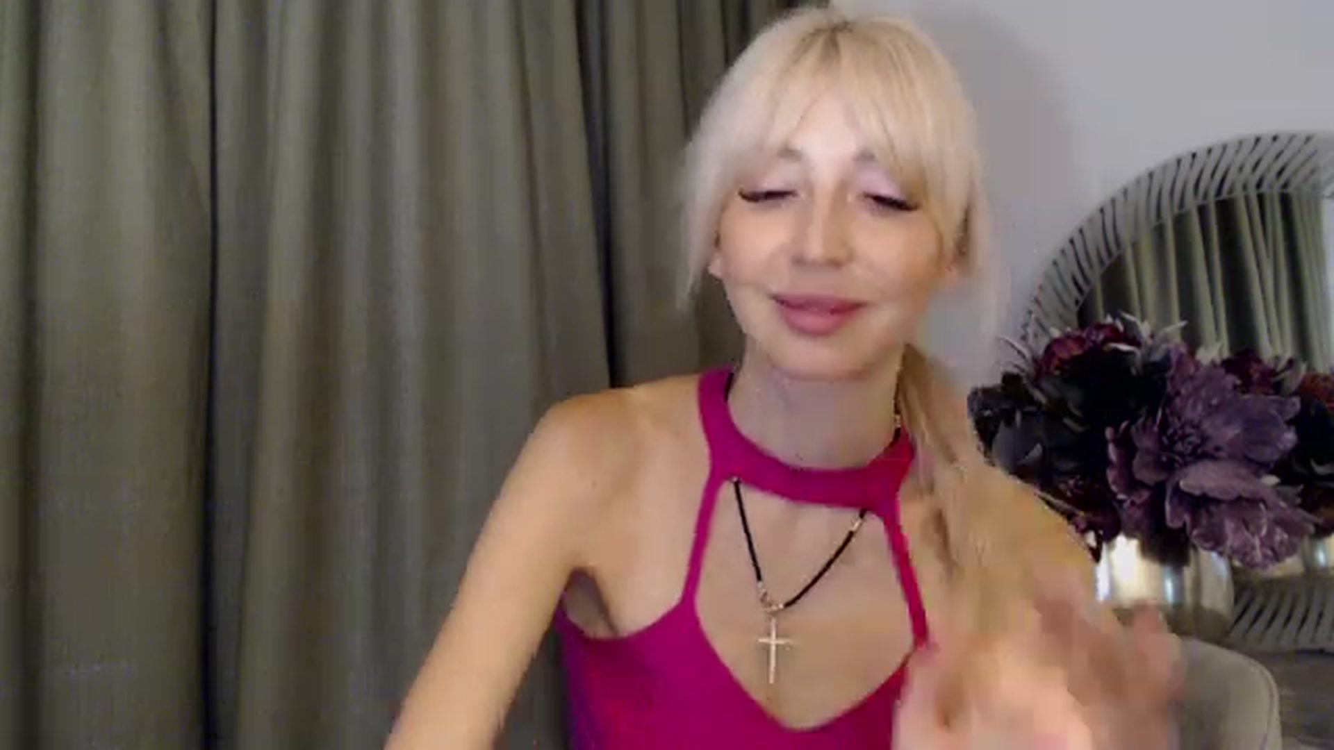 Gallery image thumbnail from Your_Eyes__'s myfreecams stream on, 06/17/2023, 13:24 image 14 of 20