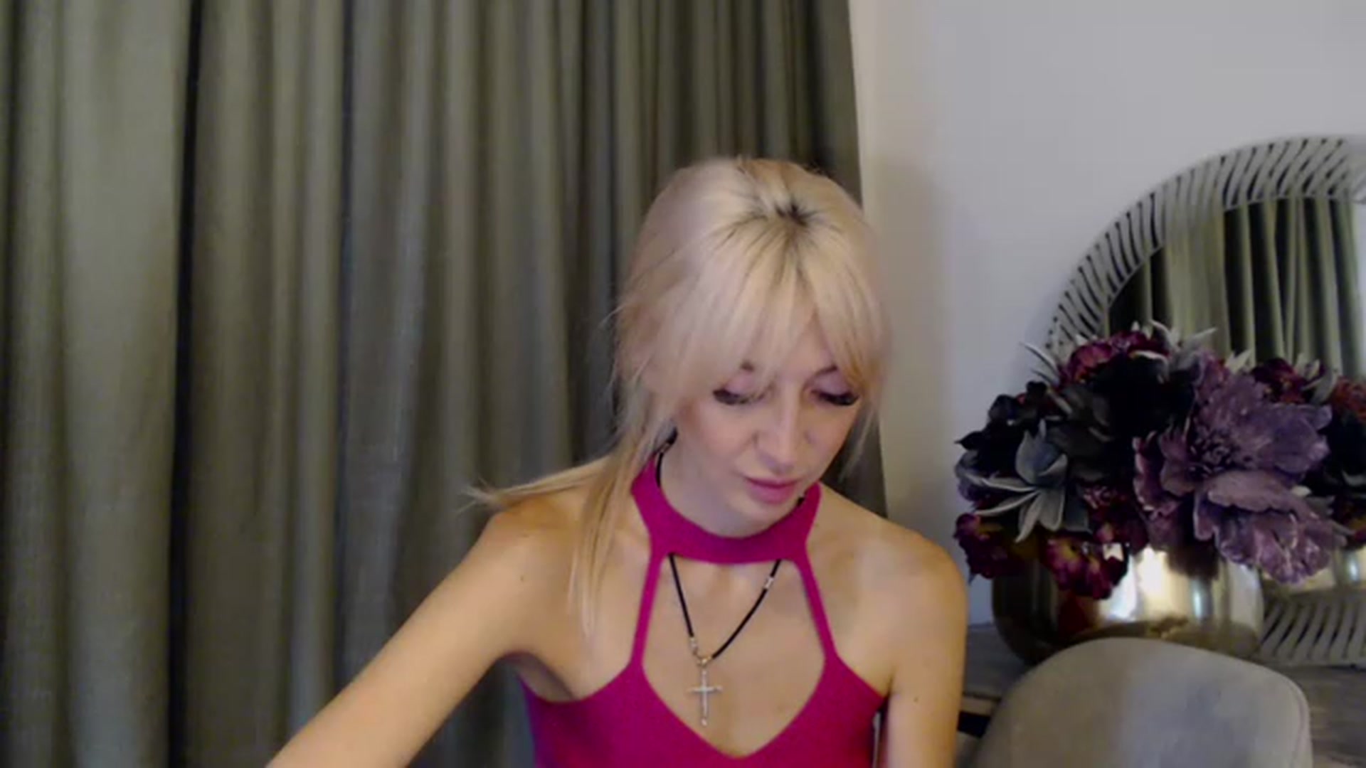 Gallery image thumbnail from Your_Eyes__'s myfreecams stream on, 06/17/2023, 13:24 image 9 of 20