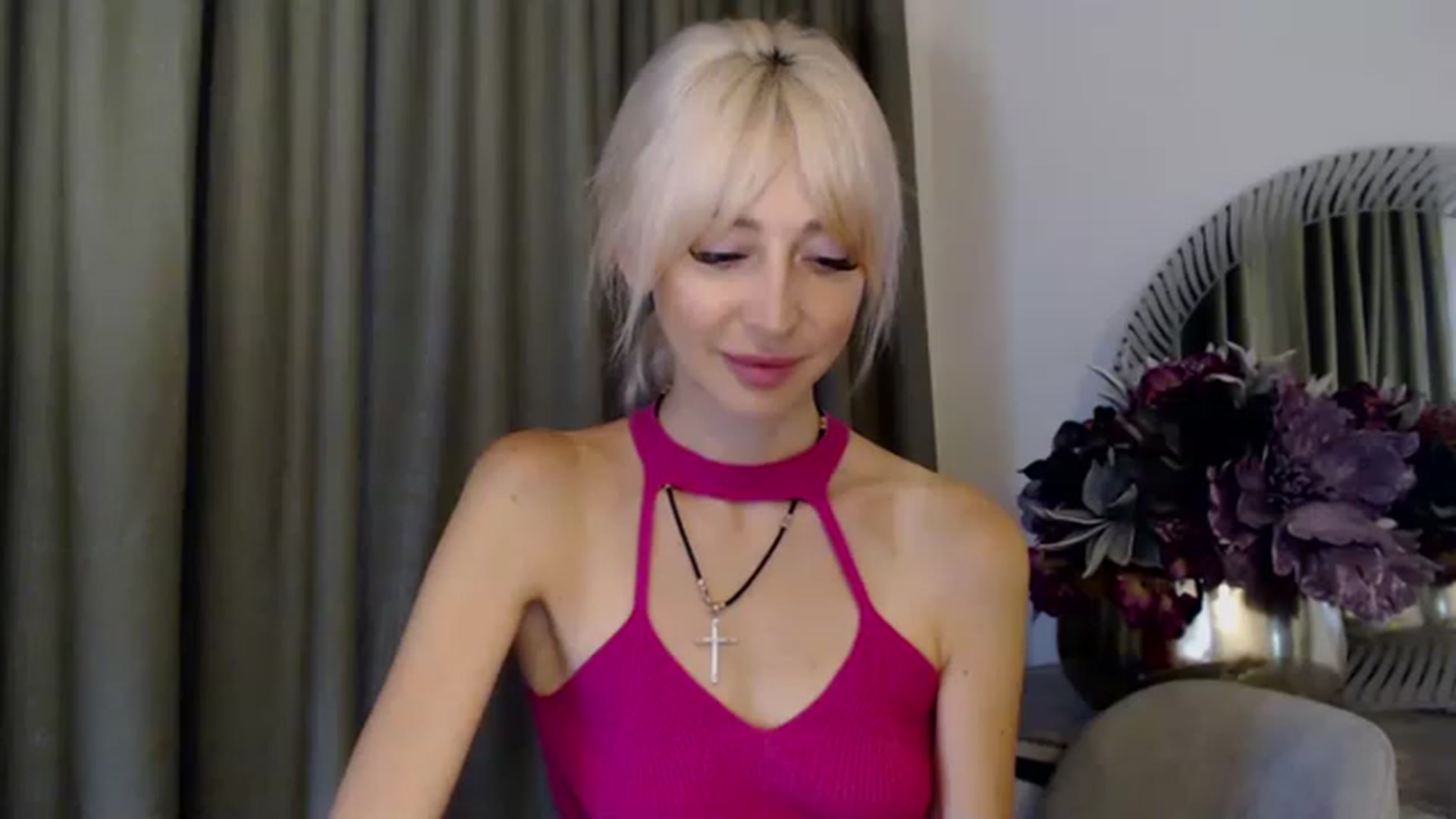 Gallery image thumbnail from Your_Eyes__'s myfreecams stream on, 06/17/2023, 13:24 image 4 of 20