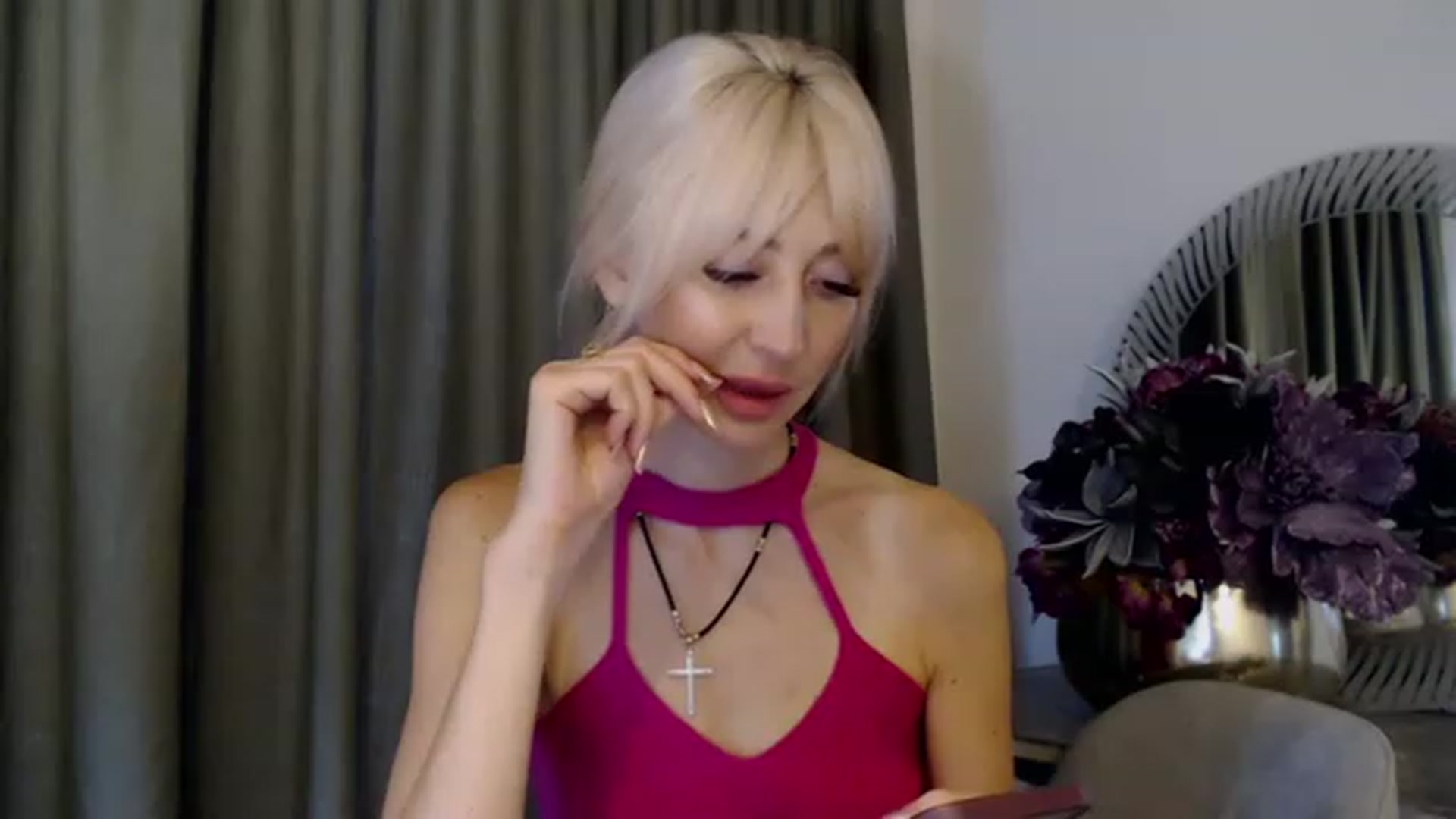 Gallery image thumbnail from Your_Eyes__'s myfreecams stream on, 06/17/2023, 13:24 image 2 of 20