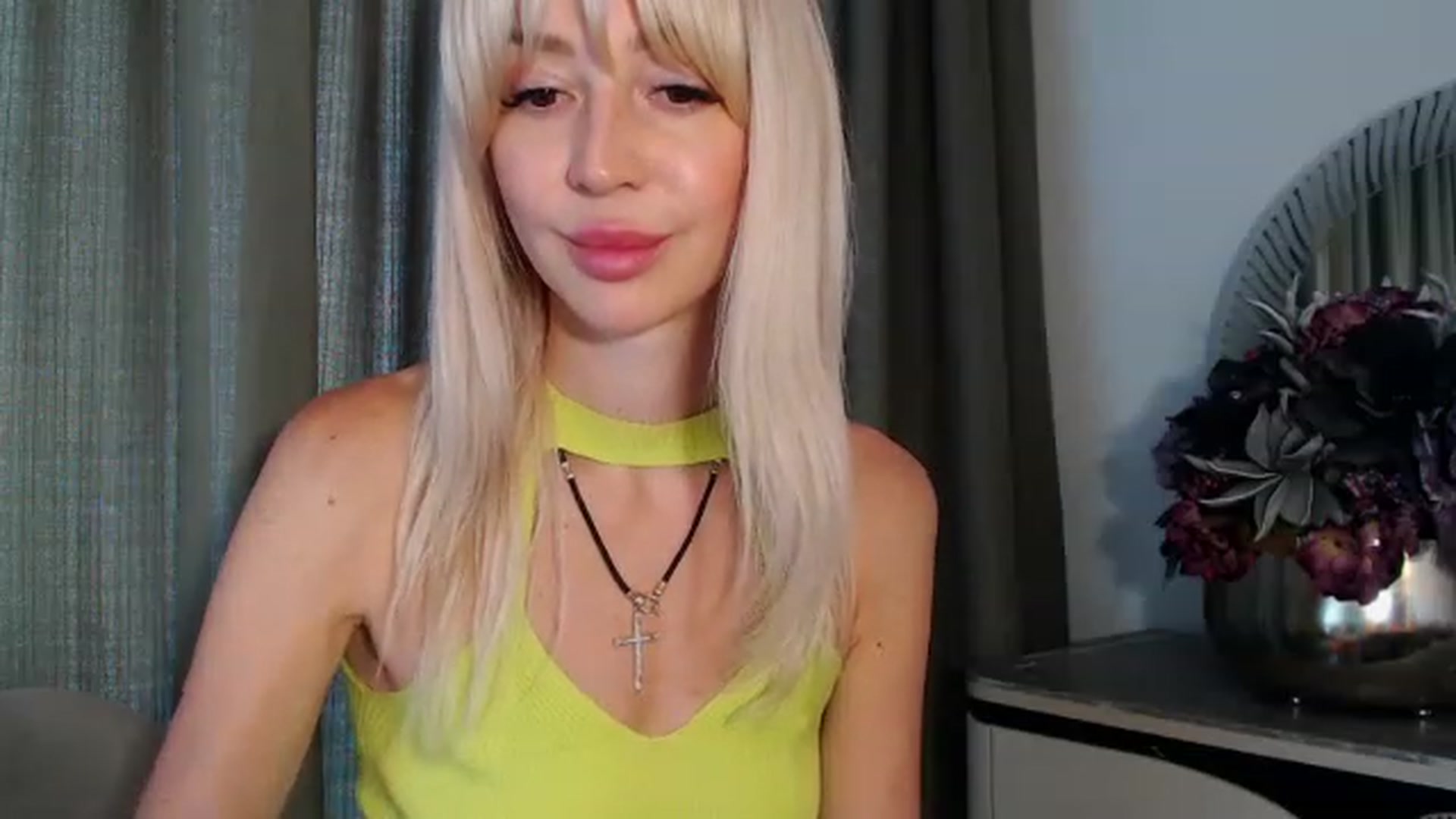 Gallery image thumbnail from Your_Eyes__'s myfreecams stream on, 06/22/2023, 13:57 image 17 of 20