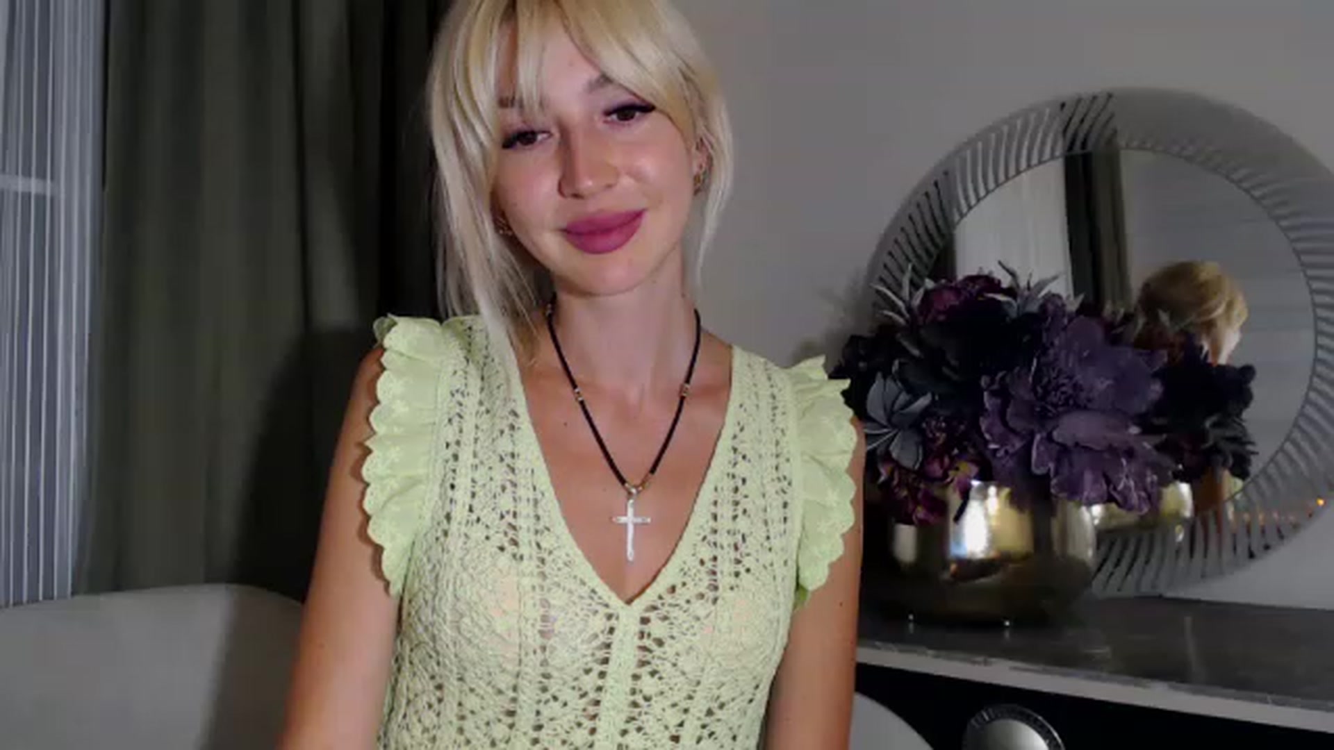 Gallery image thumbnail from Your_Eyes__'s myfreecams stream on, 06/27/2023, 19:49 image 15 of 20
