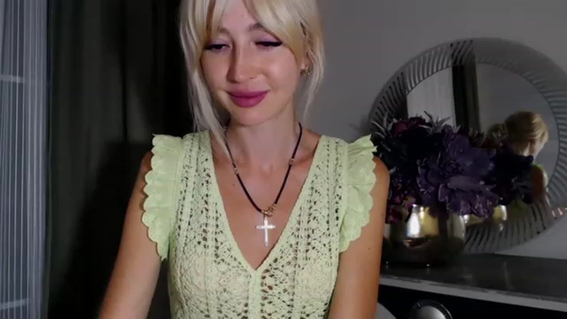 Gallery image thumbnail from Your_Eyes__'s myfreecams stream on, 06/27/2023, 19:49 image 12 of 20