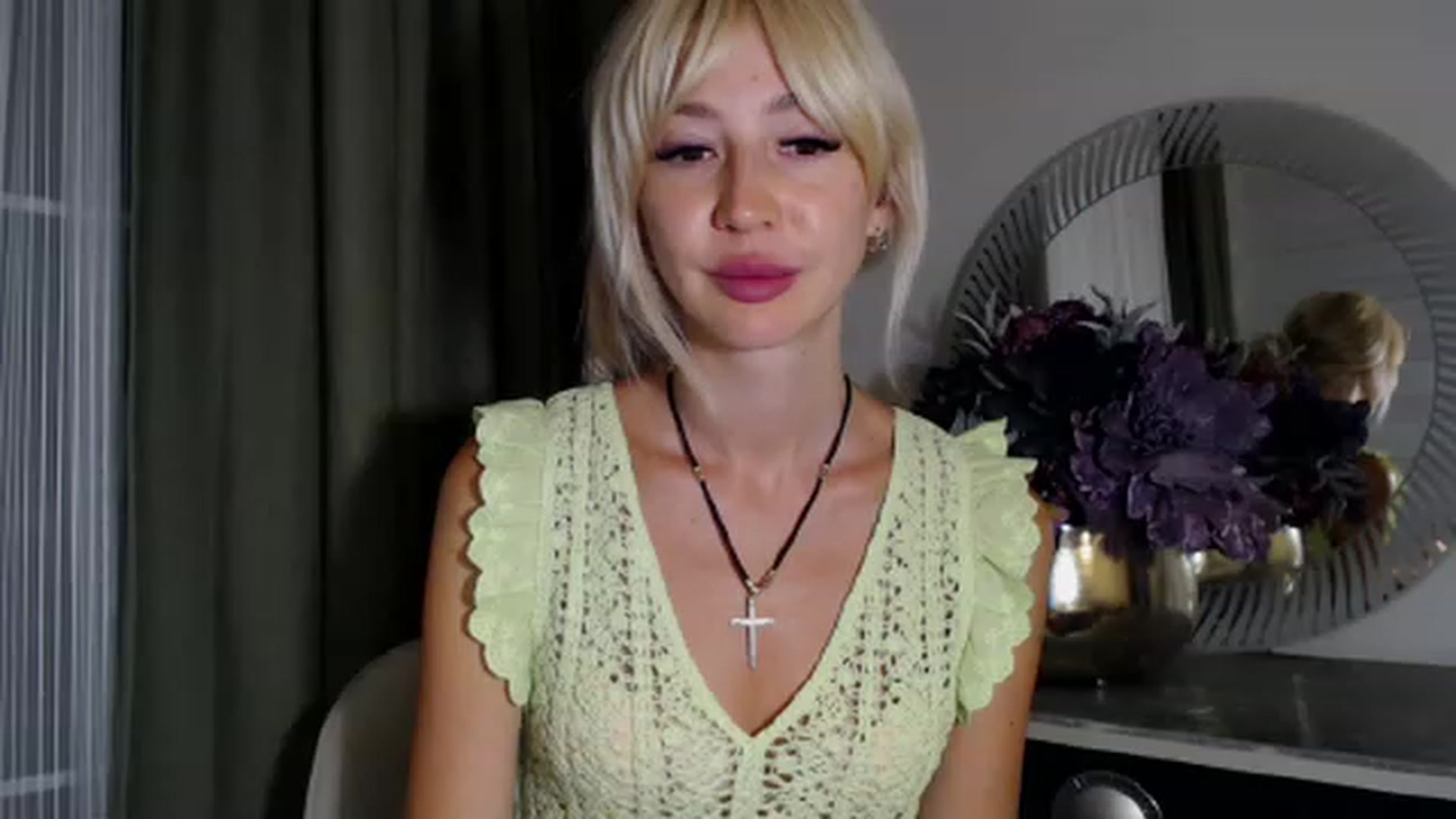 Gallery image thumbnail from Your_Eyes__'s myfreecams stream on, 06/27/2023, 19:49 image 1 of 20