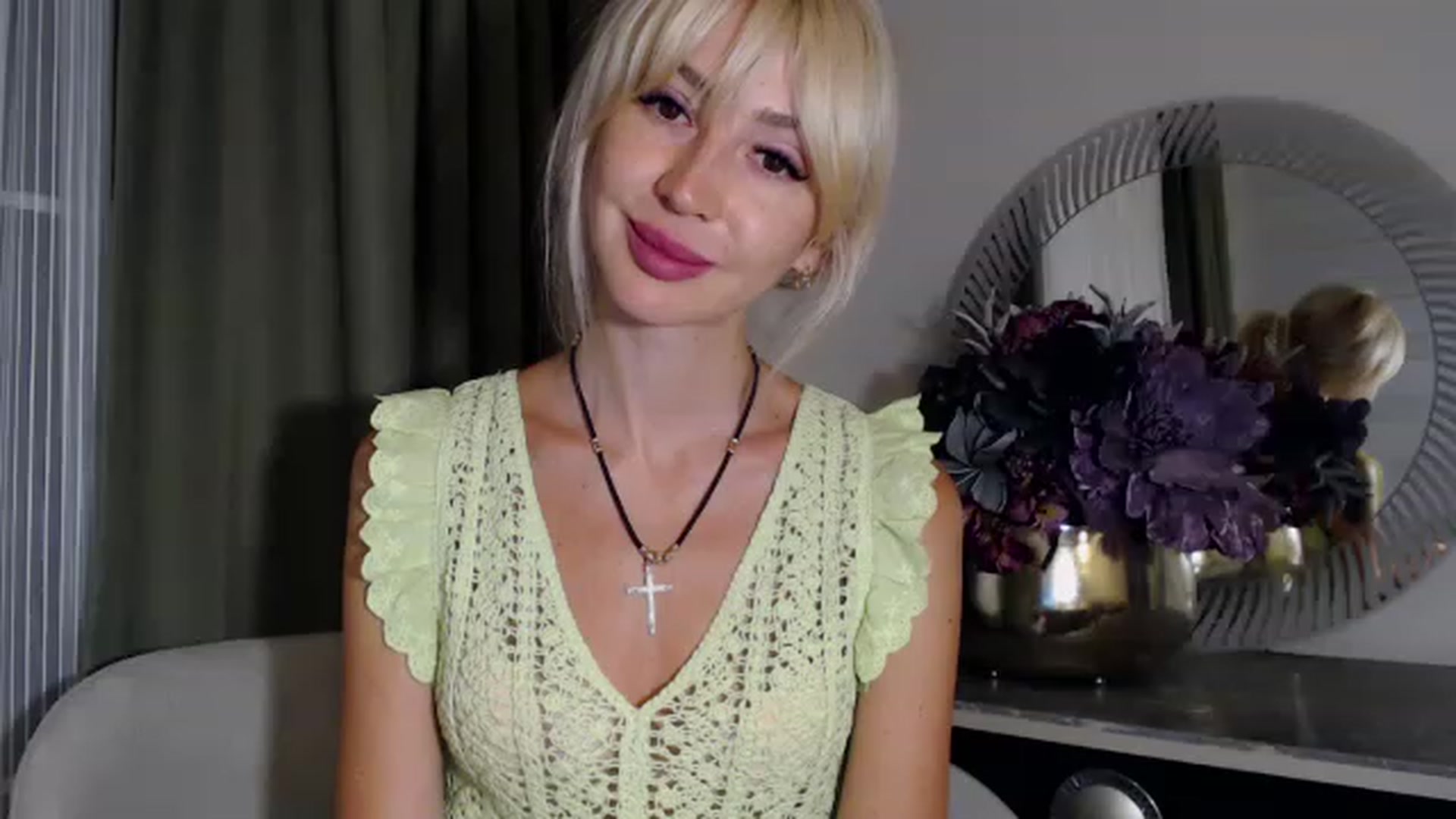 Gallery image thumbnail from Your_Eyes__'s myfreecams stream on, 06/27/2023, 19:49 image 16 of 20
