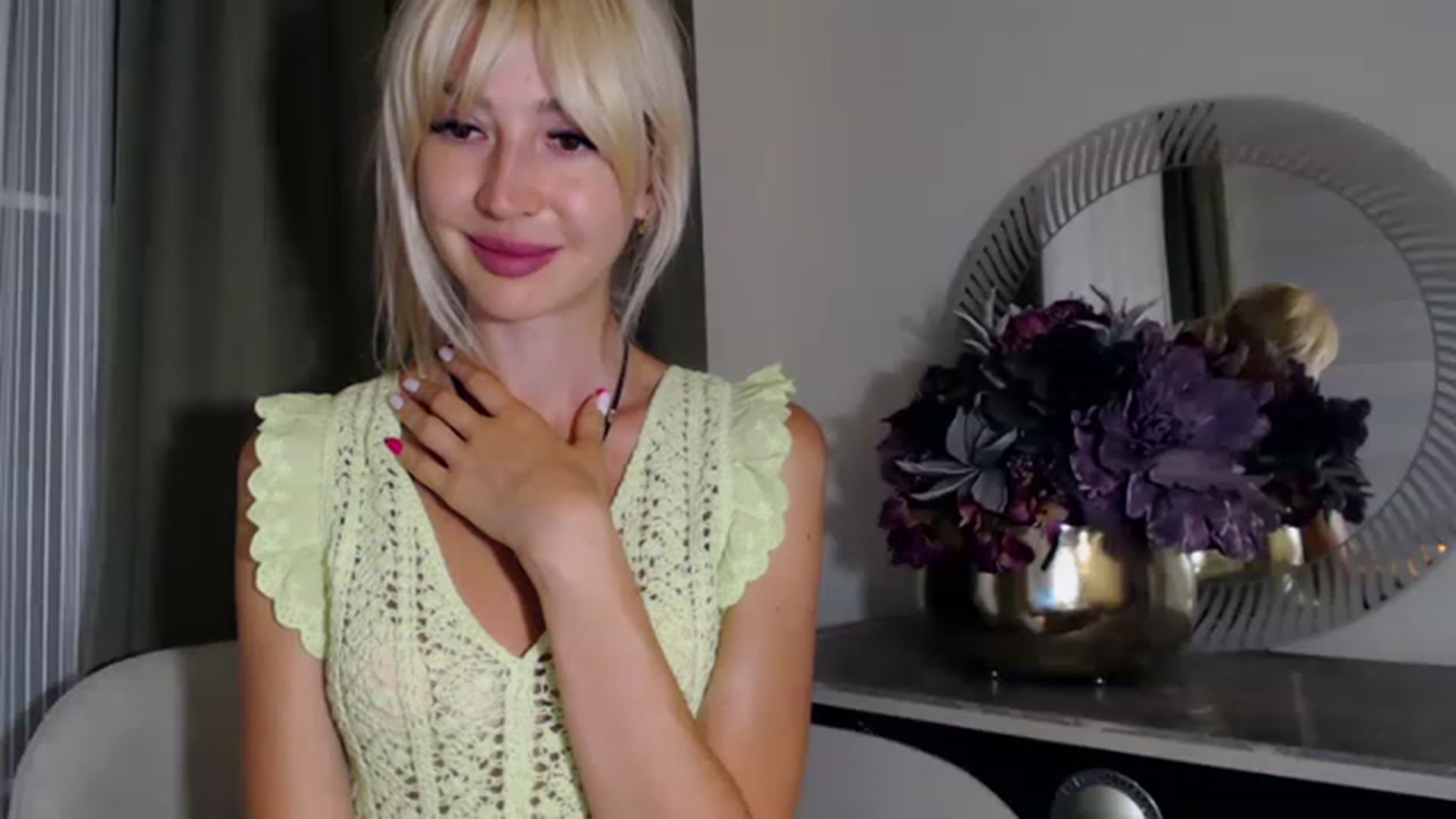 Gallery image thumbnail from Your_Eyes__'s myfreecams stream on, 06/27/2023, 19:49 image 18 of 20