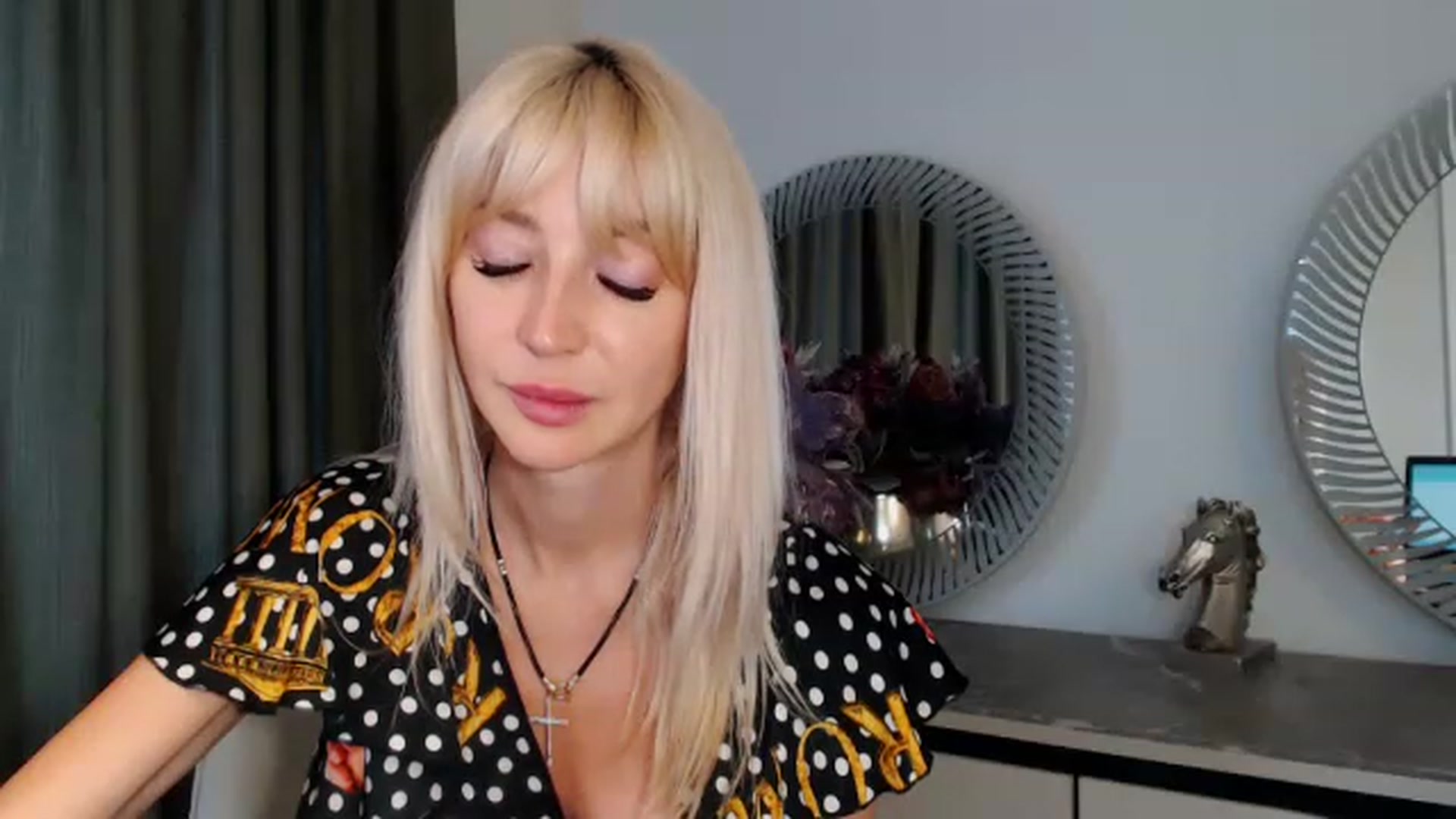 Gallery image thumbnail from Your_Eyes__'s myfreecams stream on, 06/28/2023, 16:24 image 13 of 20
