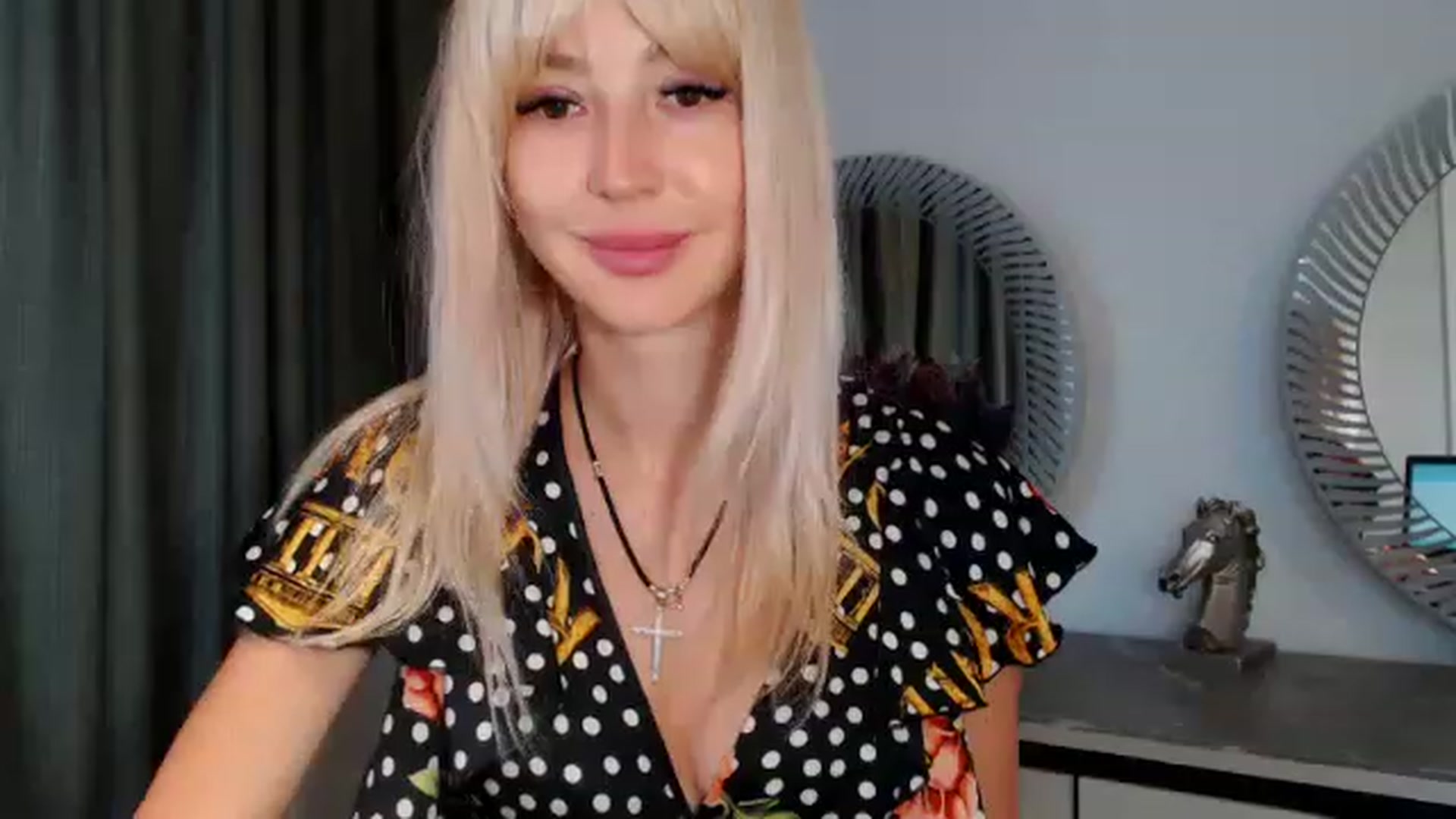 Gallery image thumbnail from Your_Eyes__'s myfreecams stream on, 06/28/2023, 16:24 image 6 of 20