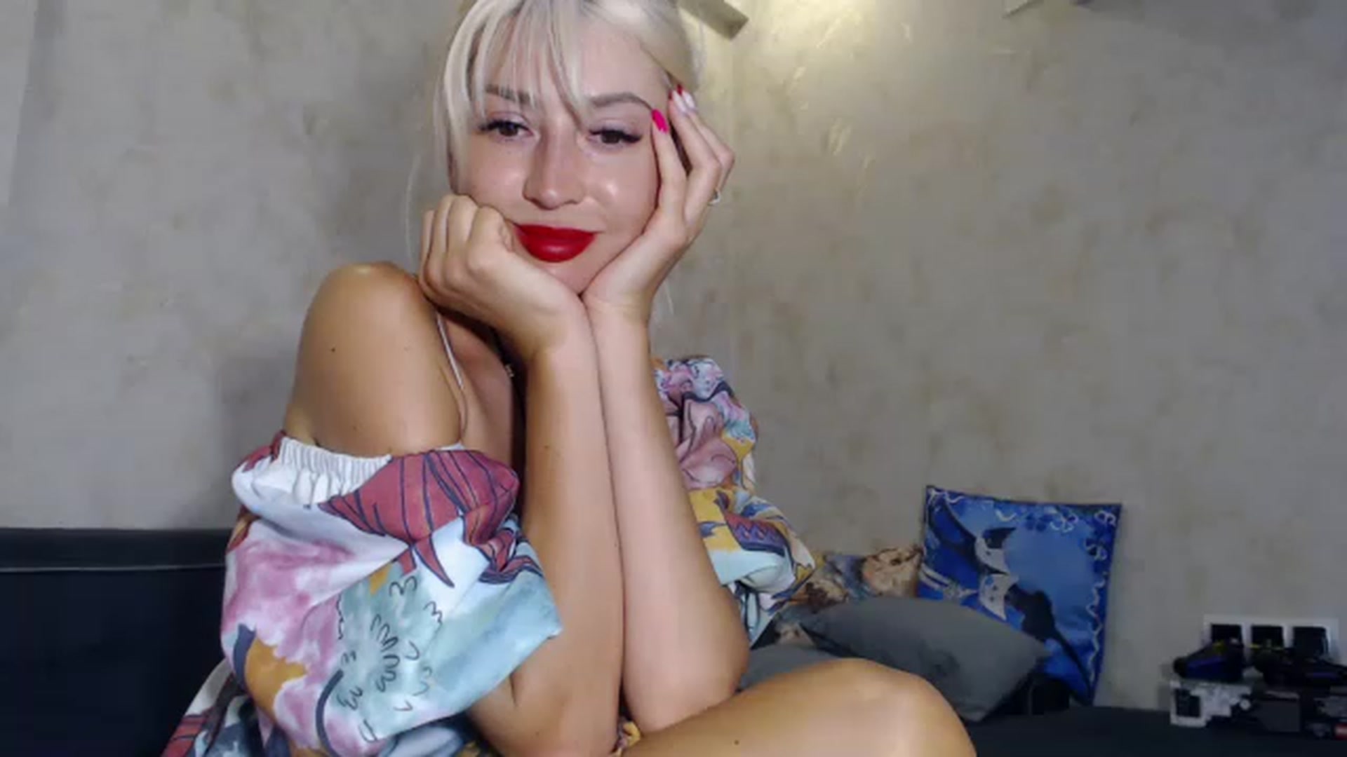 Gallery image thumbnail from Your_Eyes__'s myfreecams stream on, 07/24/2023, 19:38 image 14 of 20