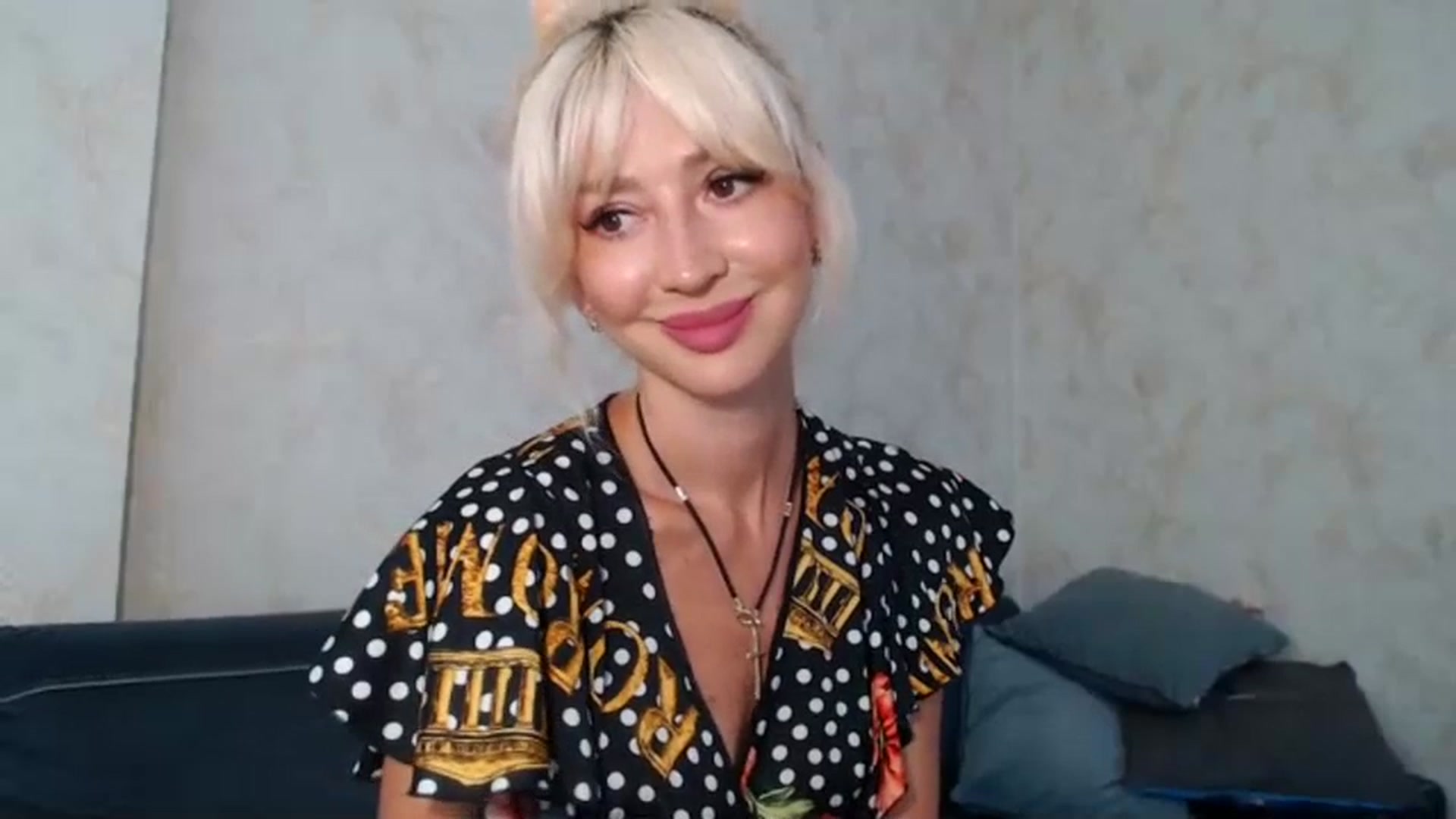 Gallery image thumbnail from Your_Eyes__'s myfreecams stream on, 07/25/2023, 09:17 image 13 of 20