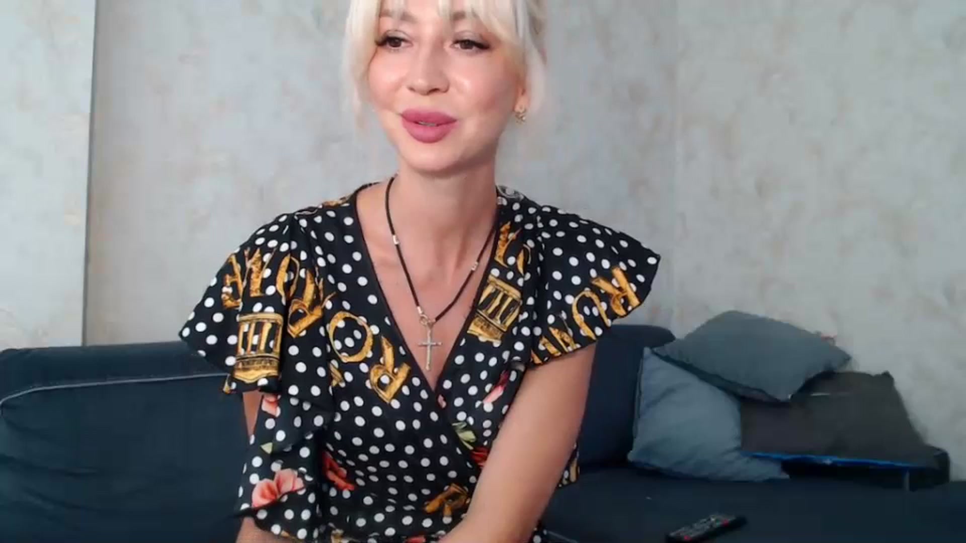 Gallery image thumbnail from Your_Eyes__'s myfreecams stream on, 07/25/2023, 09:17 image 1 of 20