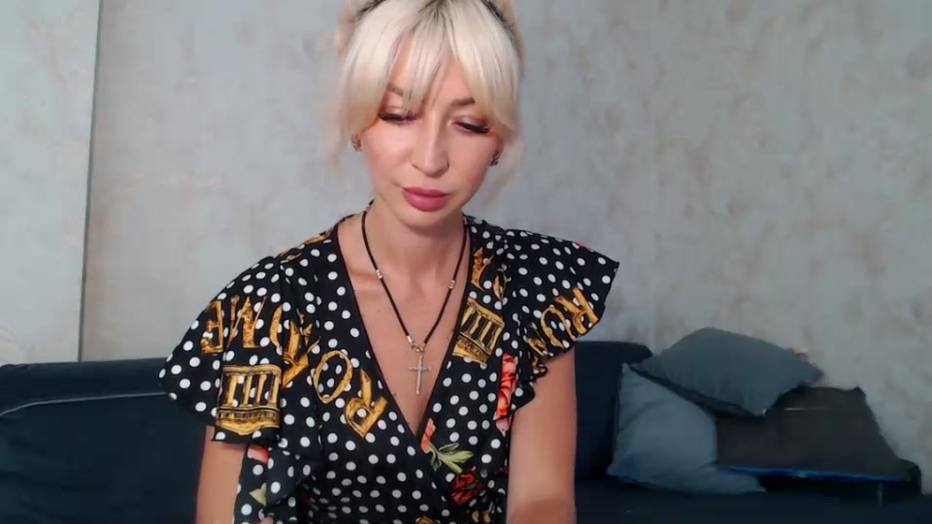 Gallery image thumbnail from Your_Eyes__'s myfreecams stream on, 07/25/2023, 09:17 image 17 of 20