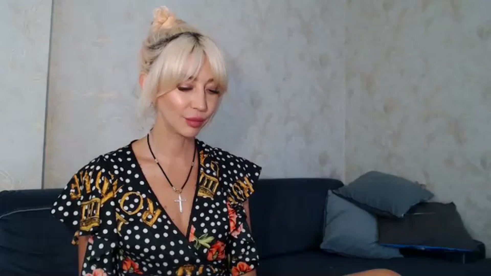 Gallery image thumbnail from Your_Eyes__'s myfreecams stream on, 07/25/2023, 09:51 image 18 of 20