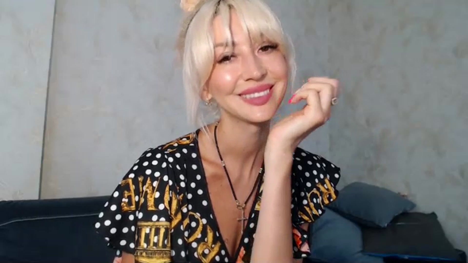 Gallery image thumbnail from Your_Eyes__'s myfreecams stream on, 07/25/2023, 09:51 image 8 of 20