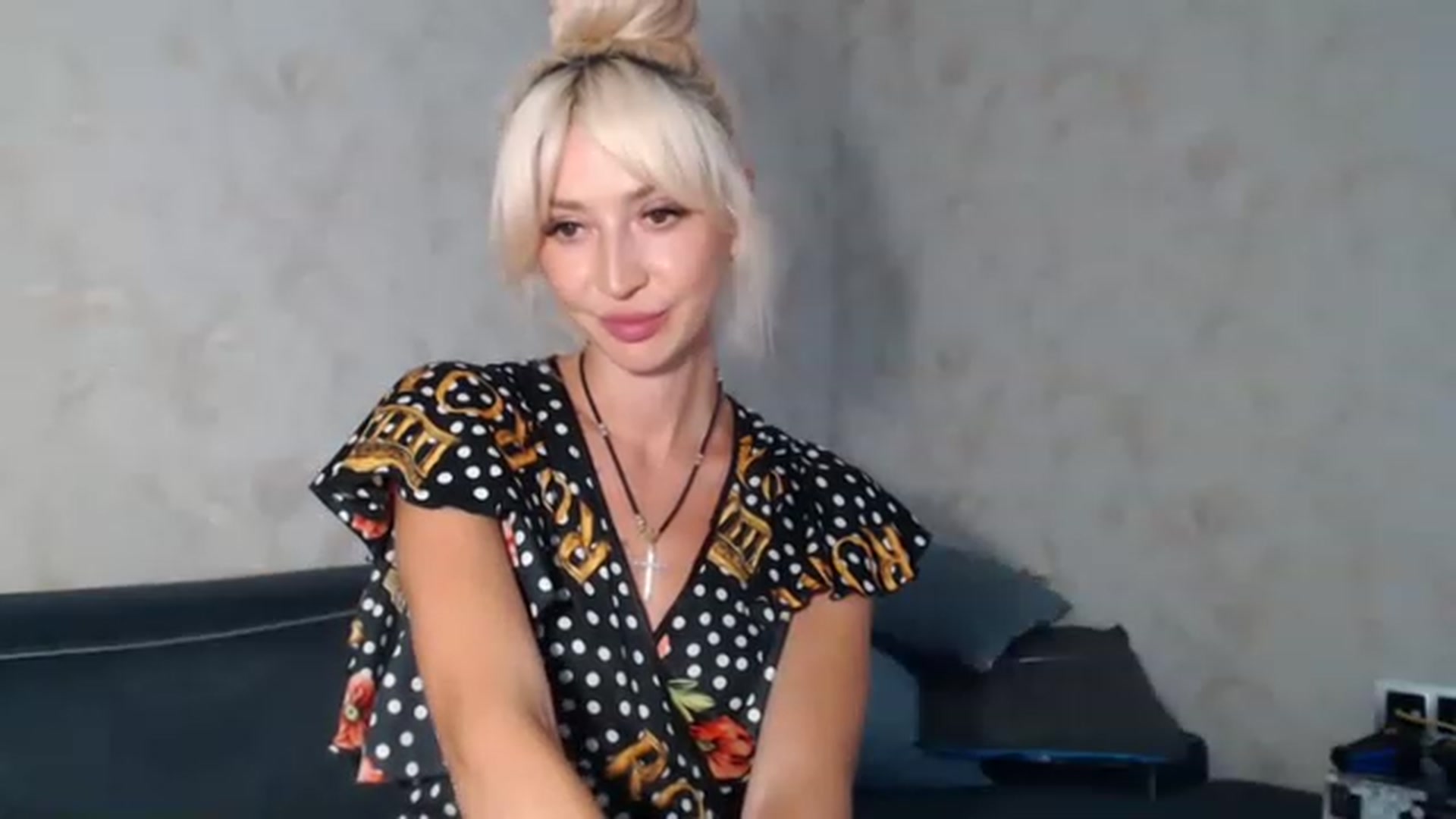 Gallery image thumbnail from Your_Eyes__'s myfreecams stream on, 07/25/2023, 16:27 image 19 of 20