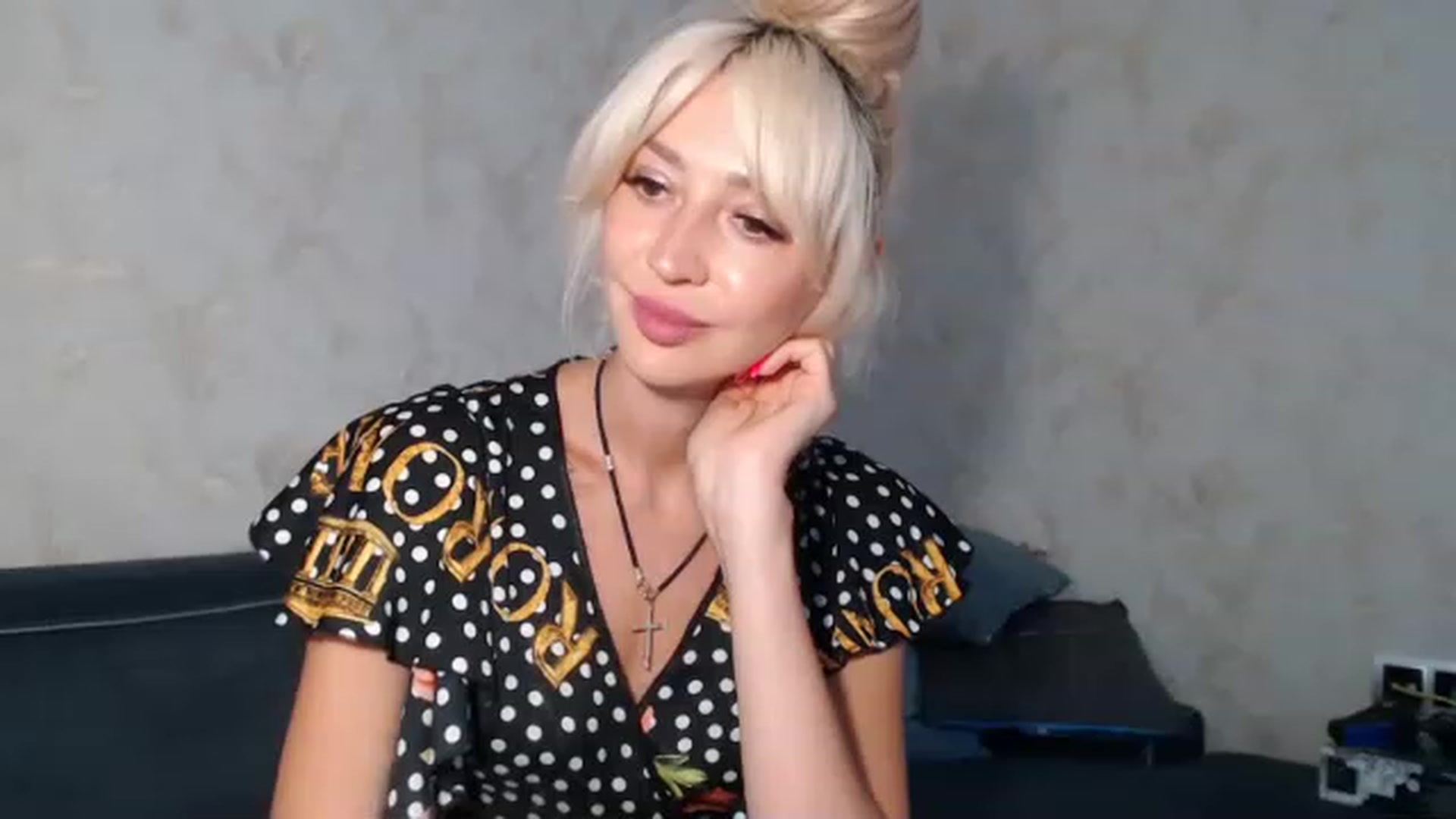 Gallery image thumbnail from Your_Eyes__'s myfreecams stream on, 07/25/2023, 16:27 image 4 of 20