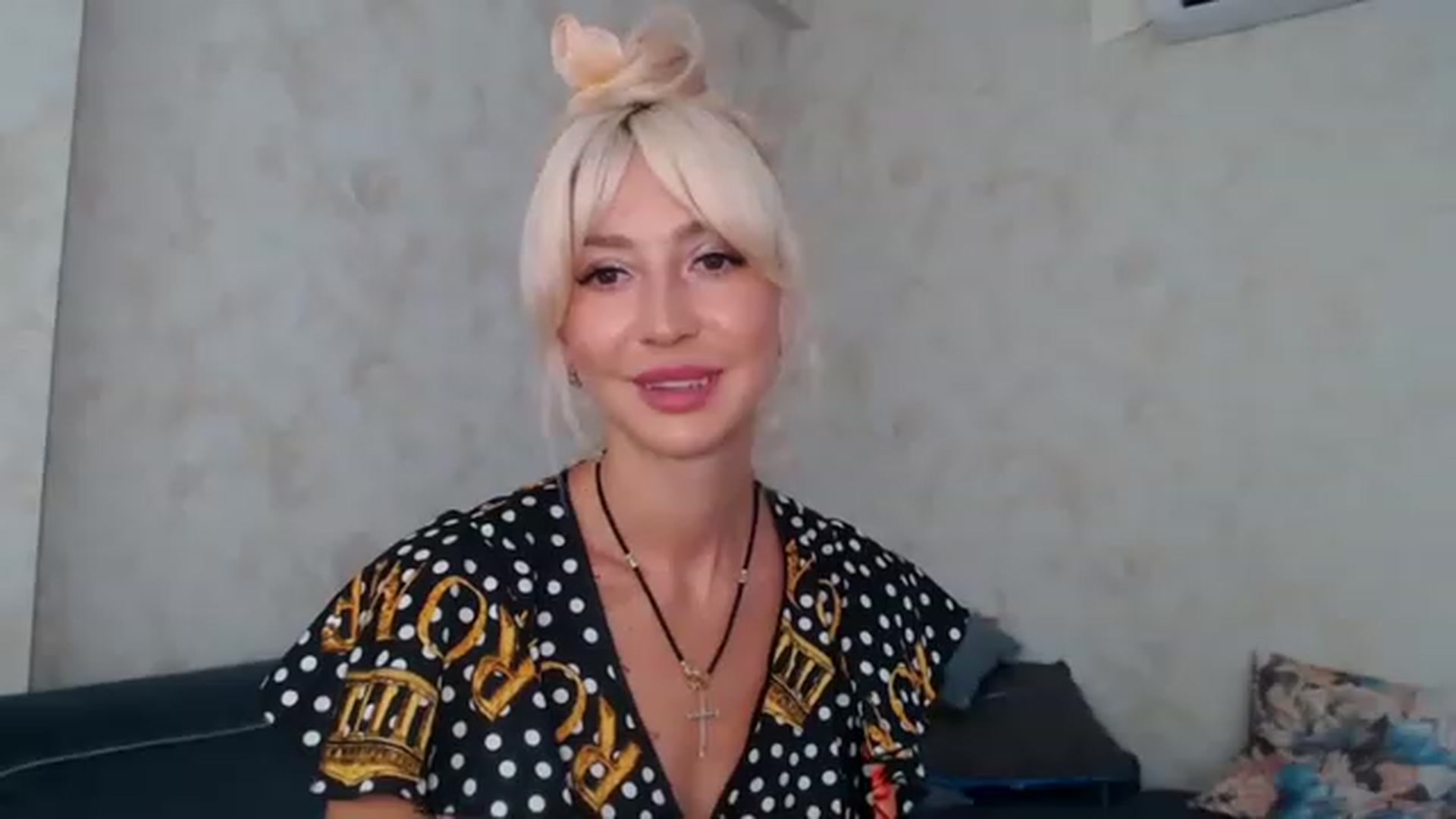 Gallery image thumbnail from Your_Eyes__'s myfreecams stream on, 07/26/2023, 08:20 image 7 of 20
