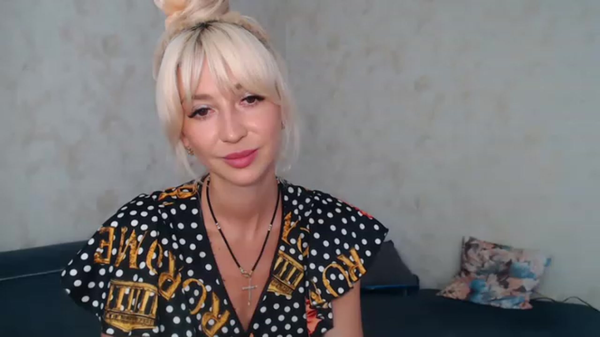 Gallery image thumbnail from Your_Eyes__'s myfreecams stream on, 07/26/2023, 08:20 image 15 of 20