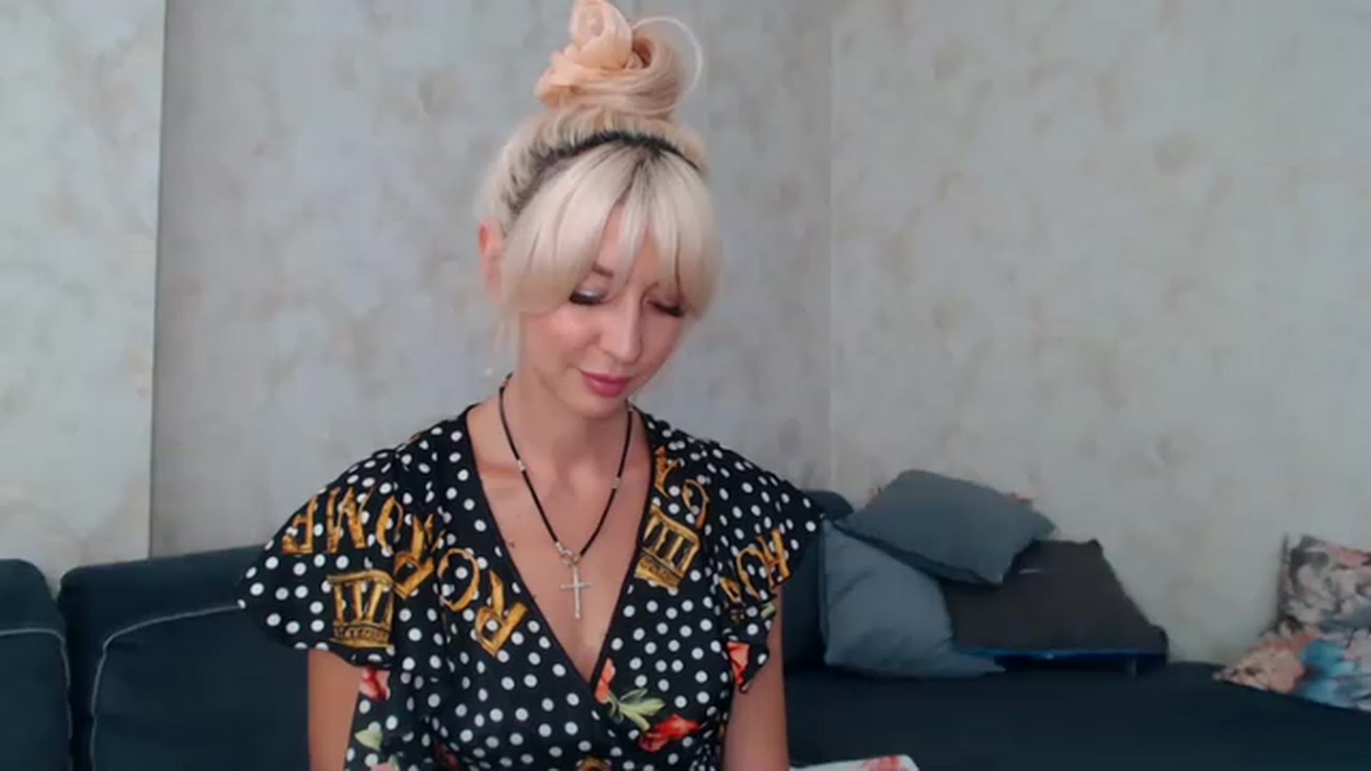 Gallery image thumbnail from Your_Eyes__'s myfreecams stream on, 07/26/2023, 08:20 image 4 of 20