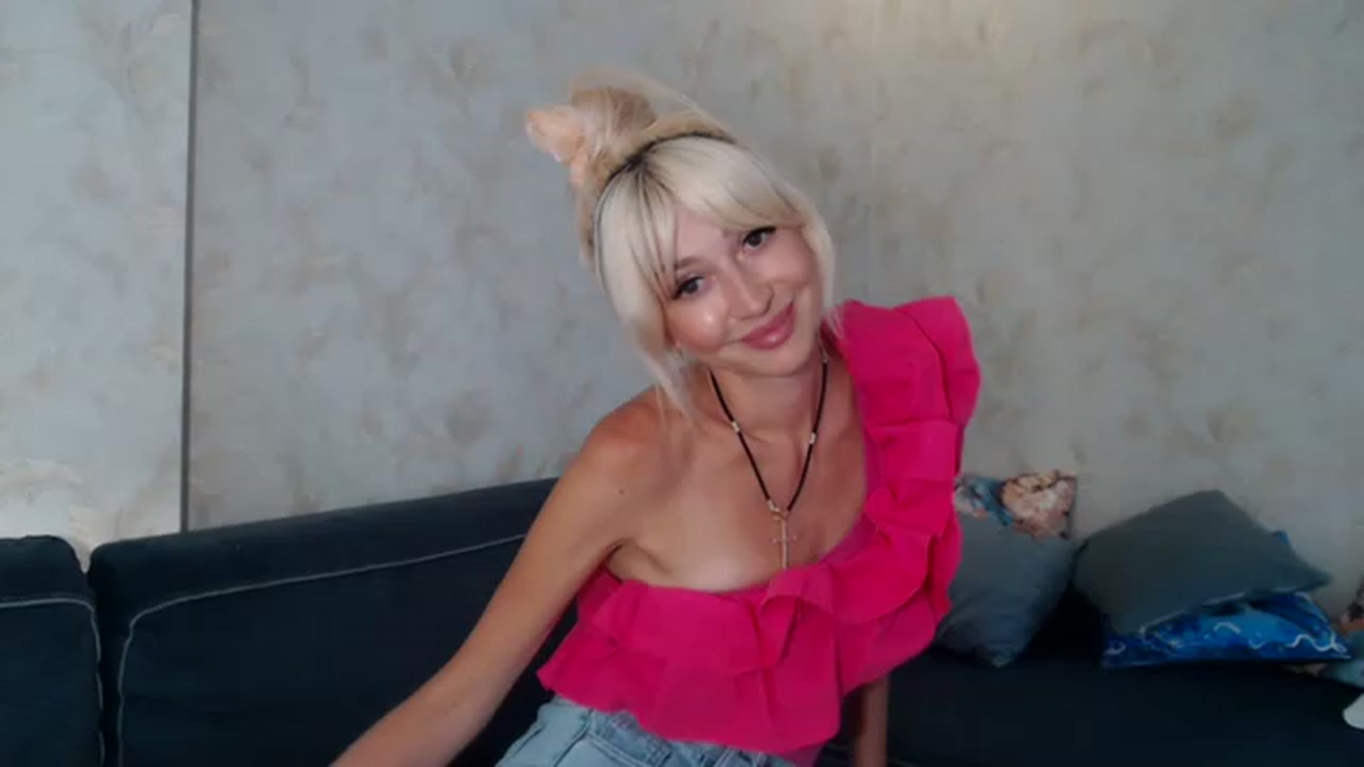 Gallery image thumbnail from Your_Eyes__'s myfreecams stream on, 07/26/2023, 15:54 image 2 of 20