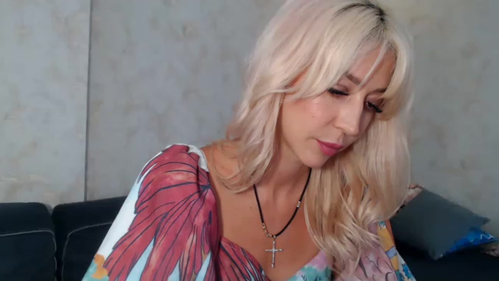 Gallery image thumbnail from Your_Eyes__'s myfreecams stream on, 07/27/2023, 11:20 image 18 of 20