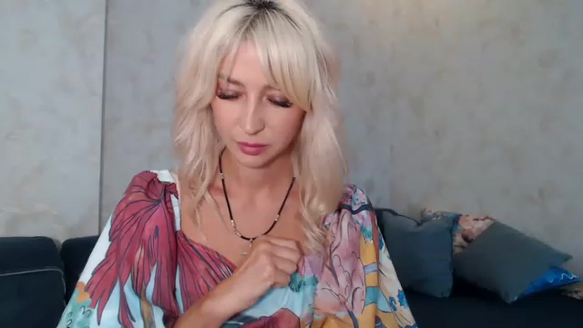 Gallery image thumbnail from Your_Eyes__'s myfreecams stream on, 07/27/2023, 11:20 image 8 of 20