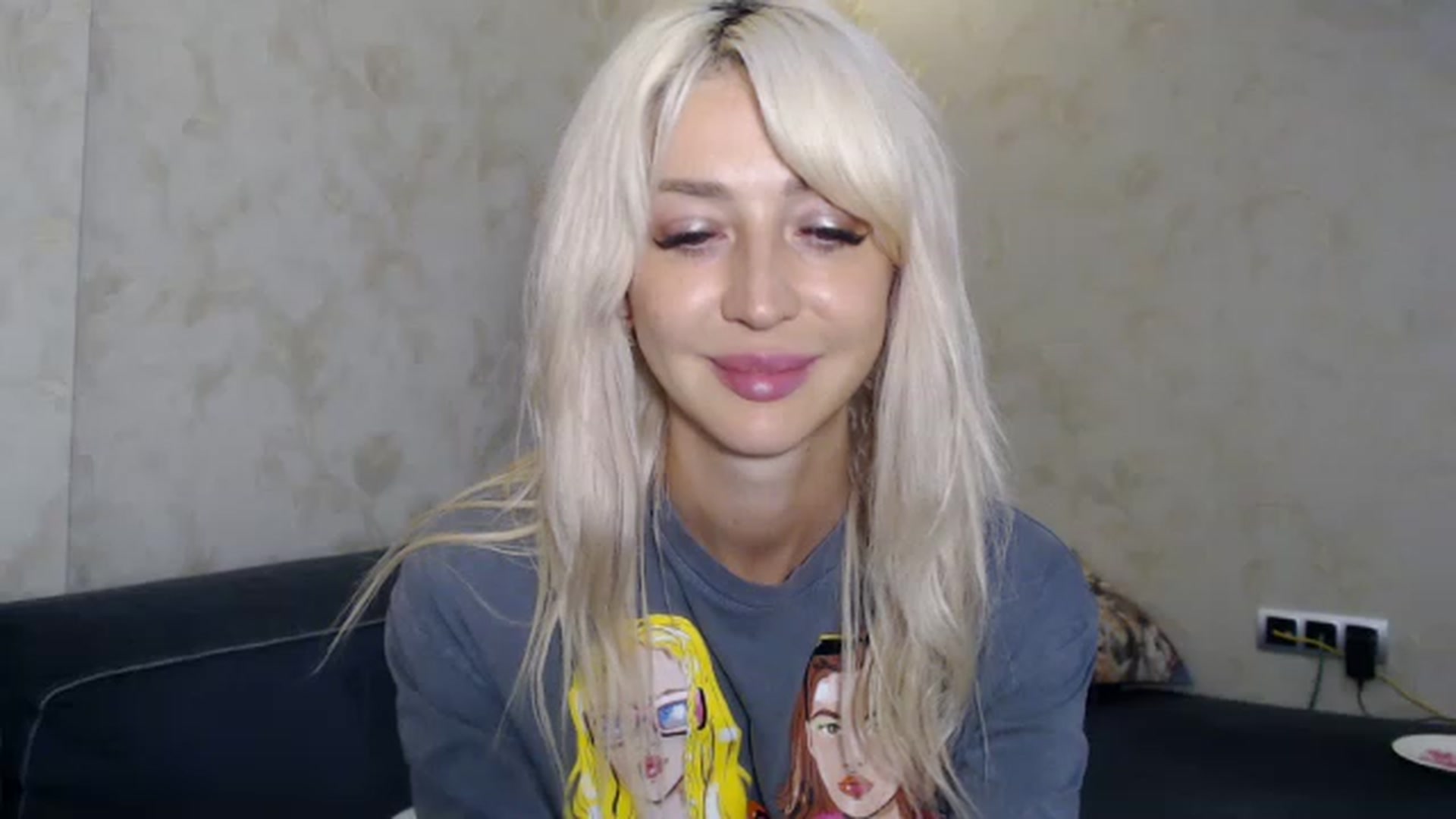 Gallery image thumbnail from Your_Eyes__'s myfreecams stream on, 07/27/2023, 19:55 image 11 of 20