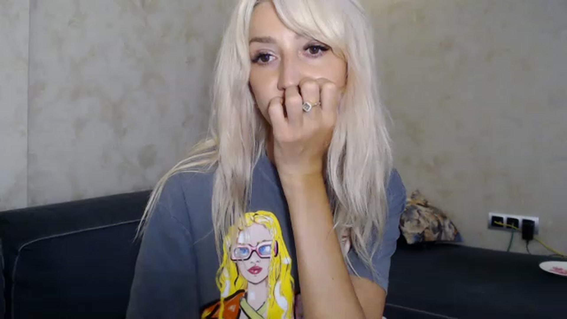 Gallery image thumbnail from Your_Eyes__'s myfreecams stream on, 07/27/2023, 19:55 image 20 of 20