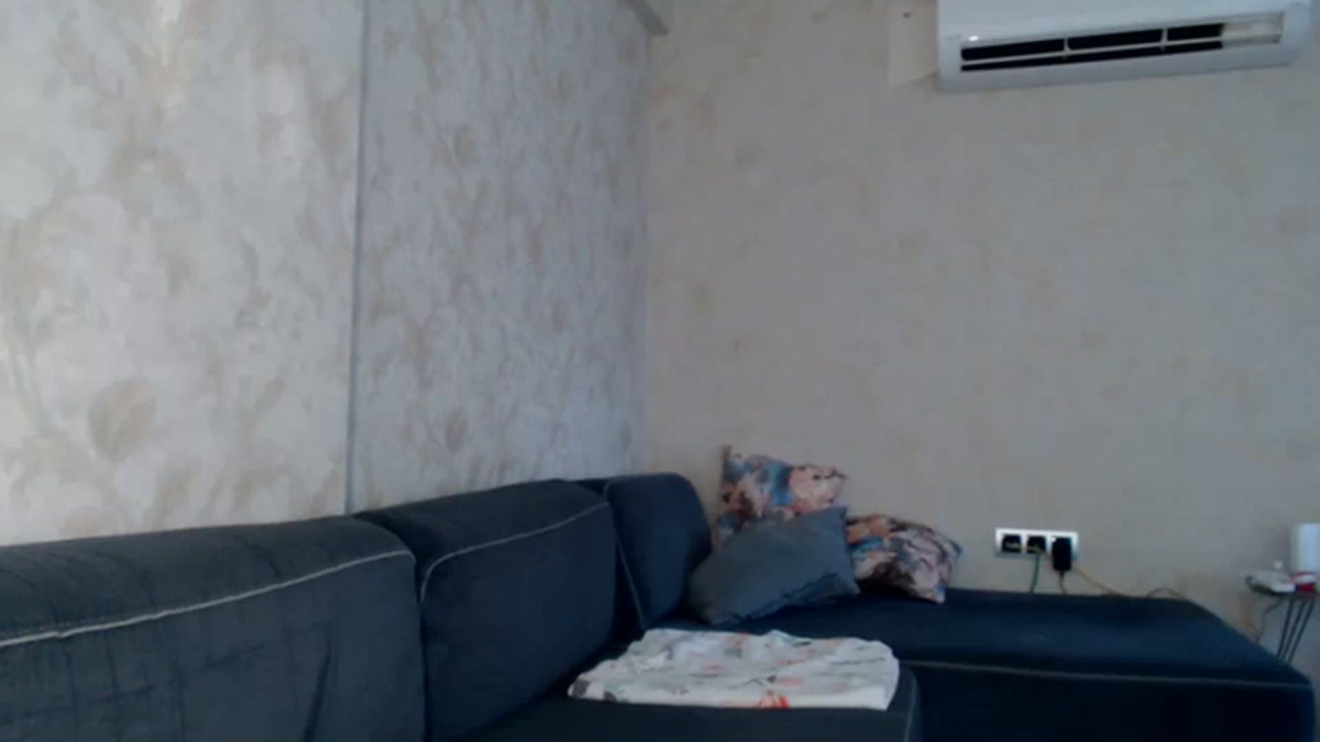Gallery image thumbnail from Your_Eyes__'s myfreecams stream on, 07/28/2023, 15:34 image 14 of 20
