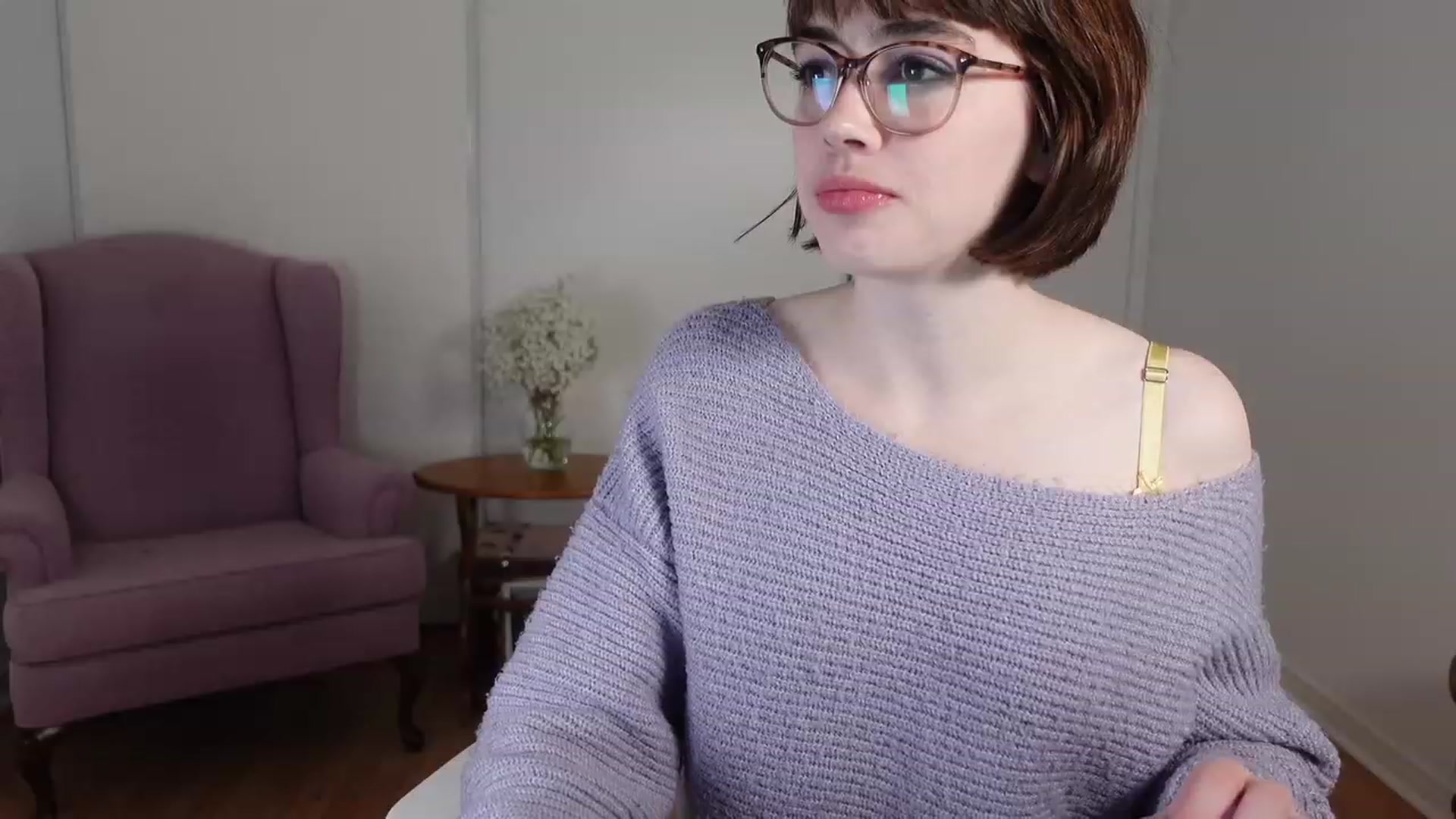 Gallery image thumbnail from Your_Natalia's myfreecams stream on, 04/06/2023, 02:55 image 10 of 20