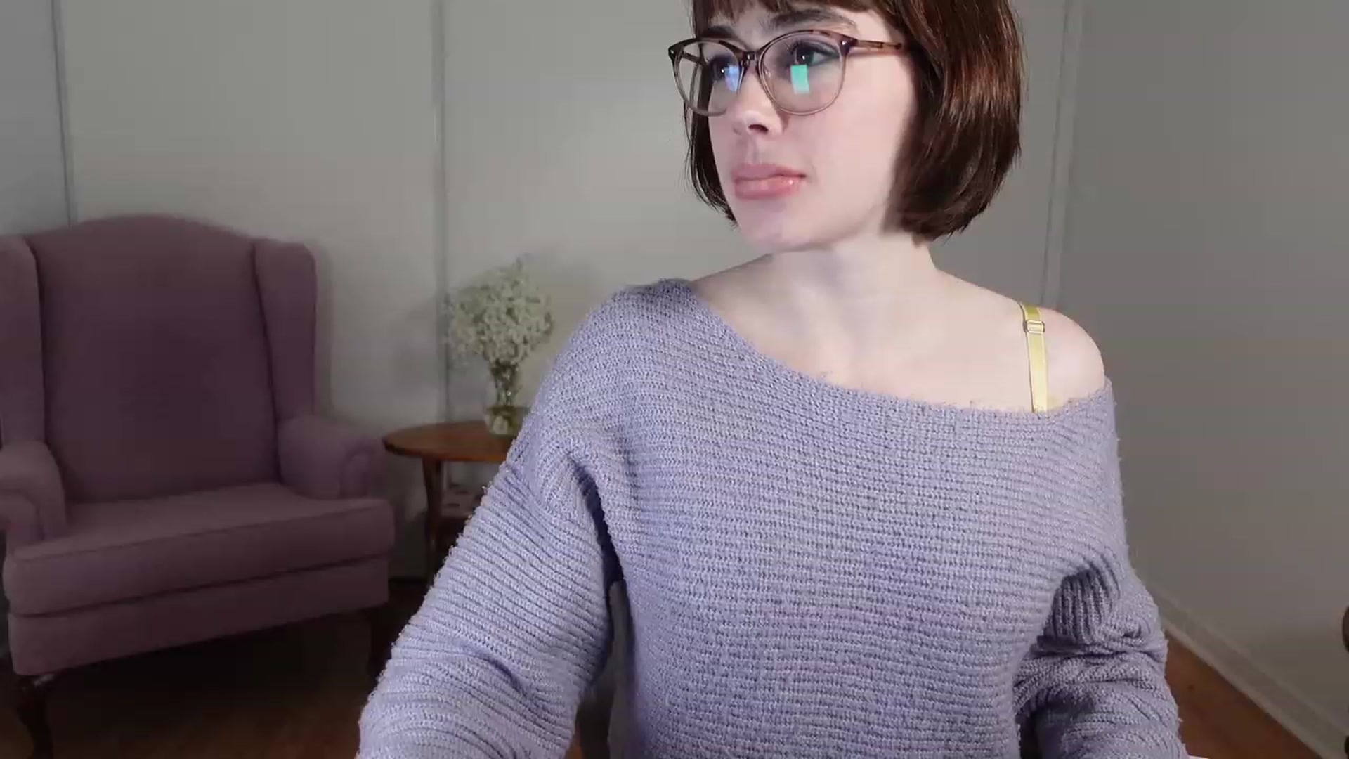 Gallery image thumbnail from Your_Natalia's myfreecams stream on, 04/06/2023, 02:55 image 13 of 20