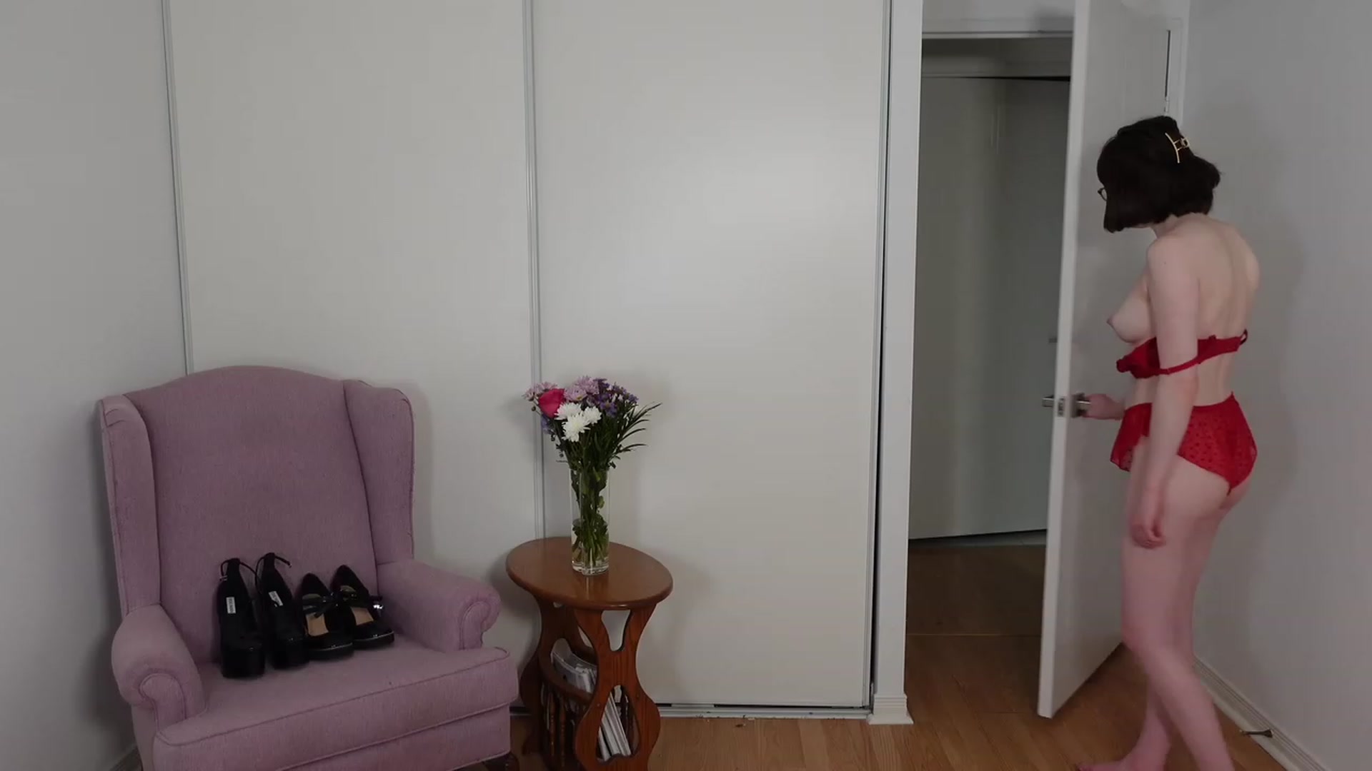 Gallery image thumbnail from Your_Natalia's myfreecams stream on, 05/21/2023, 09:28 image 10 of 20