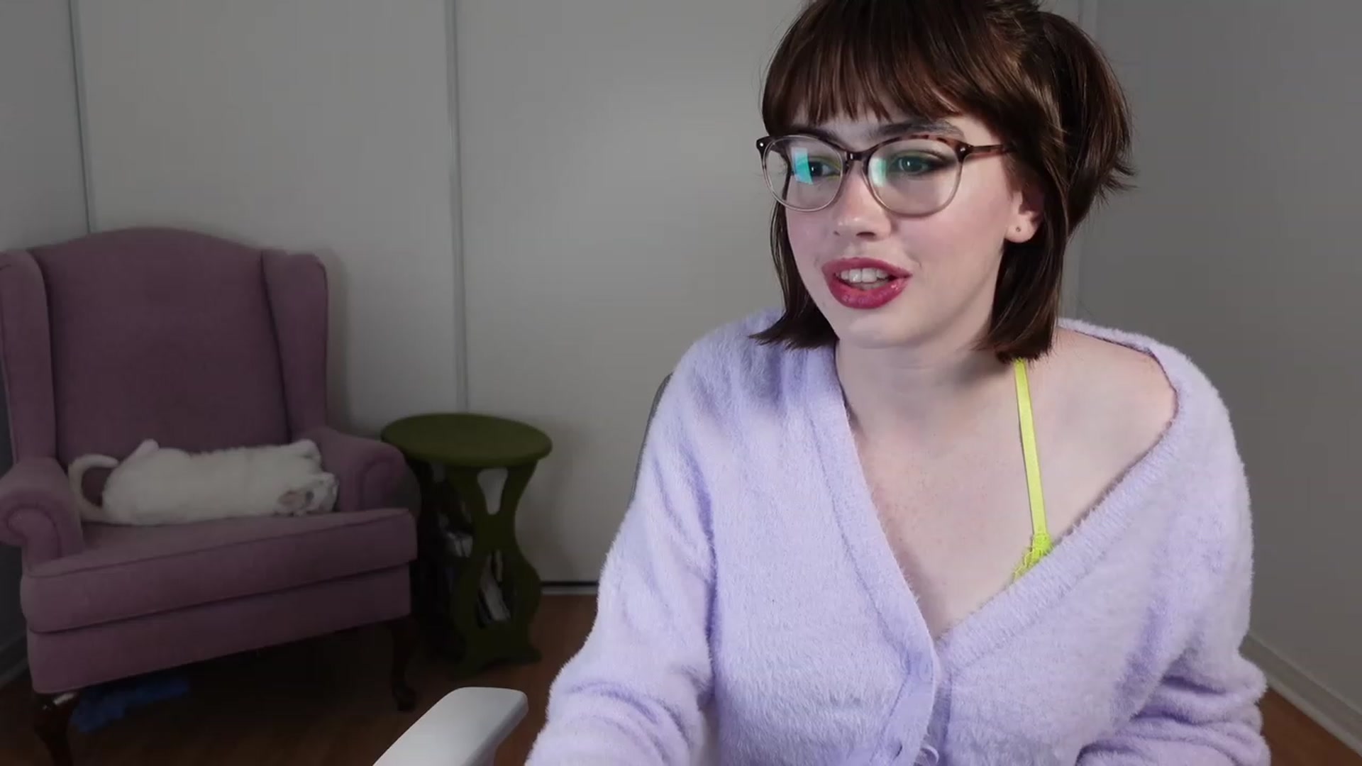 Gallery image thumbnail from Your_Natalia's myfreecams stream on, 06/04/2023, 23:35 image 5 of 20