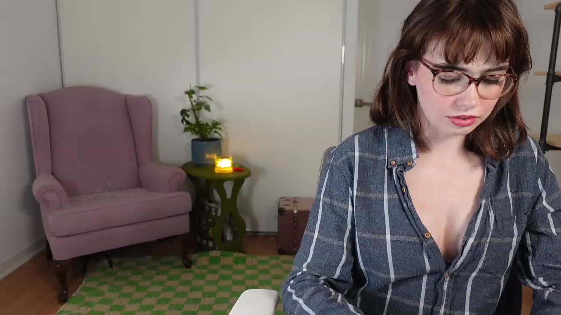 Gallery image thumbnail from Your_Natalia's myfreecams stream on, 10/10/2023, 01:08 image 14 of 20