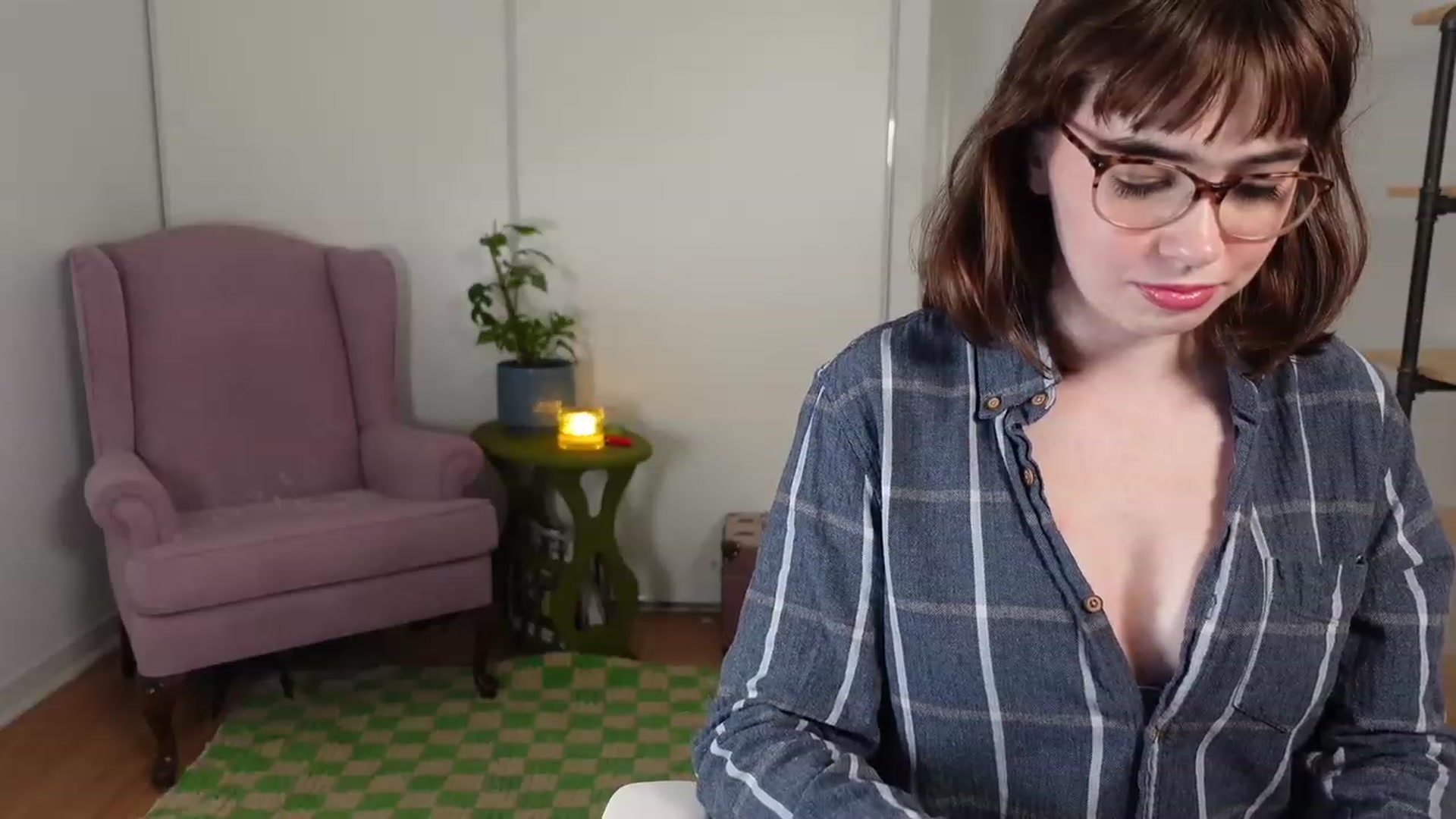Gallery image thumbnail from Your_Natalia's myfreecams stream on, 10/10/2023, 01:08 image 5 of 20
