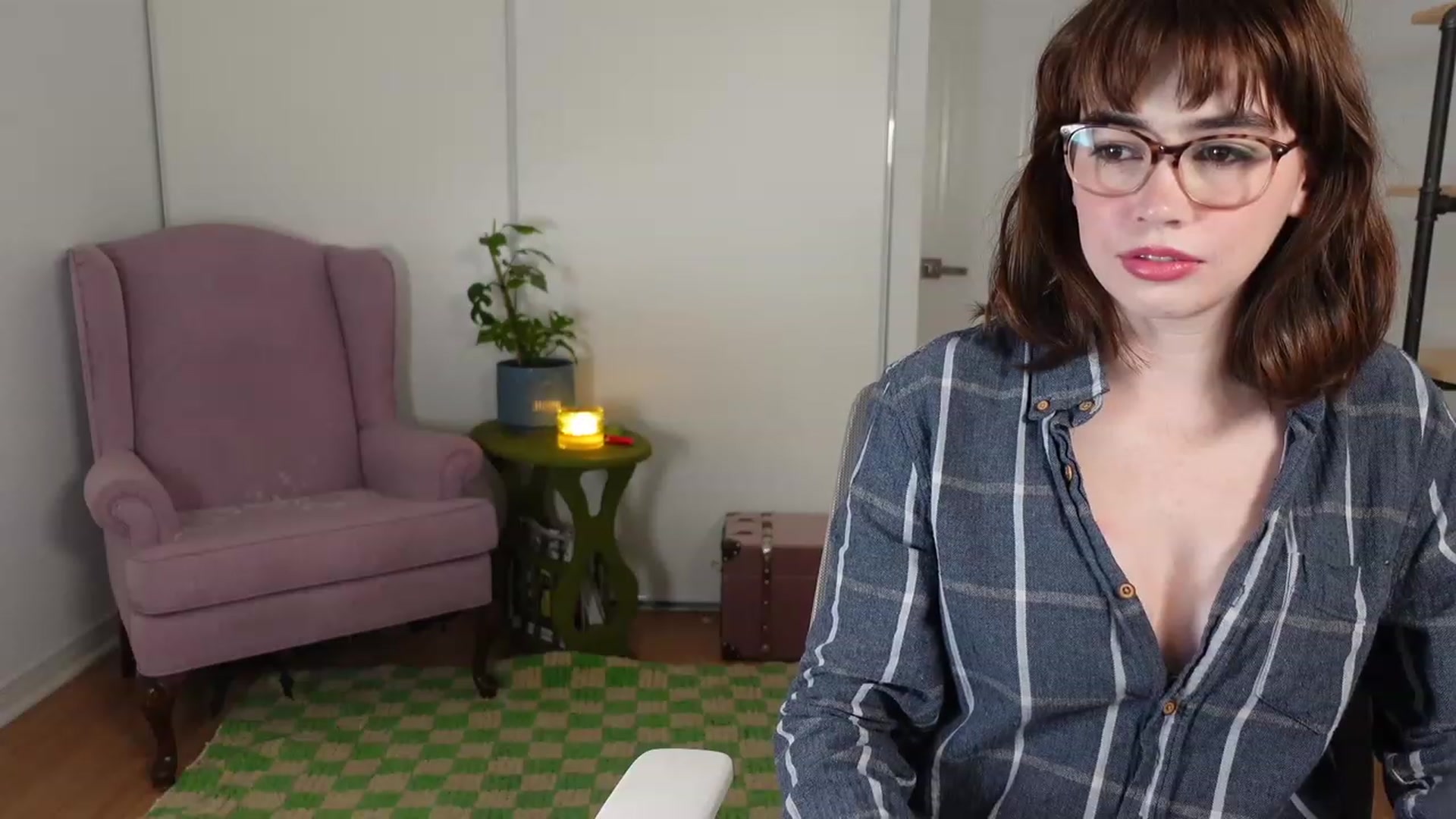 Gallery image thumbnail from Your_Natalia's myfreecams stream on, 10/10/2023, 01:08 image 12 of 20