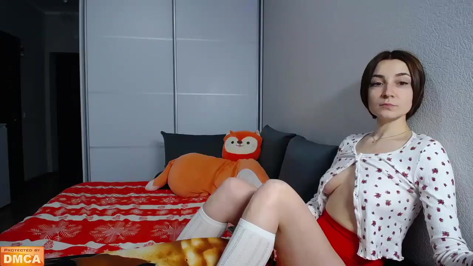 Gallery image thumbnail from Your_Red_Foxy's myfreecams stream on, 12/30/2024, 11:59 image 6 of 20