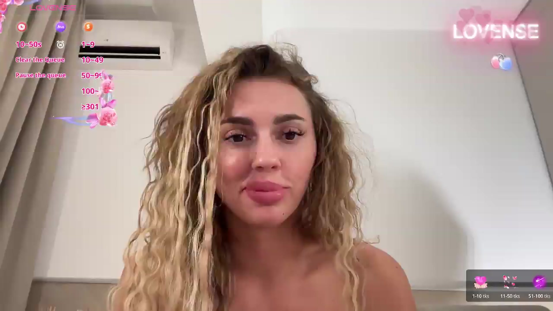 Gallery image thumbnail from Your_Selena's myfreecams stream on, 07/06/2026, 24:48 image 17 of 20