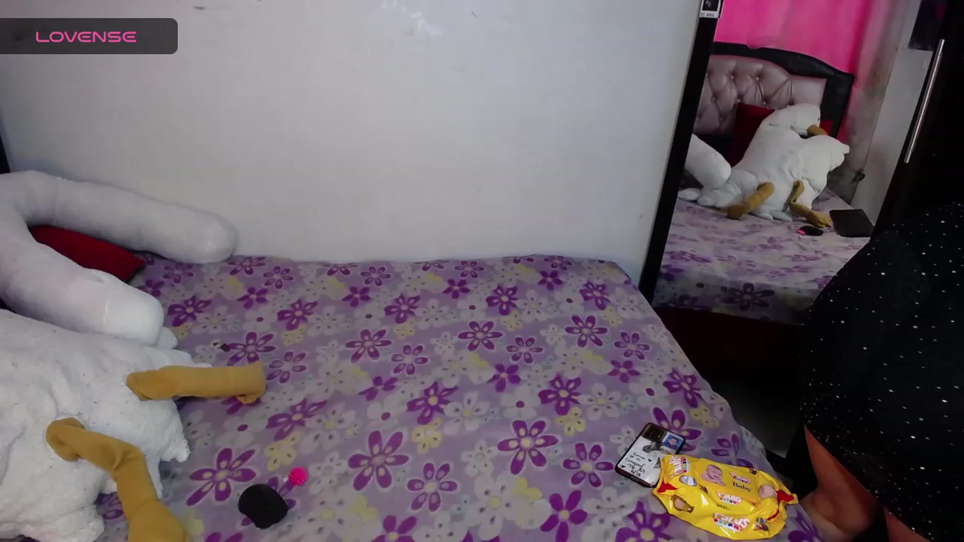 Gallery image thumbnail from Your_baby333's myfreecams stream on, 12/27/2023, 15:21 image 6 of 20