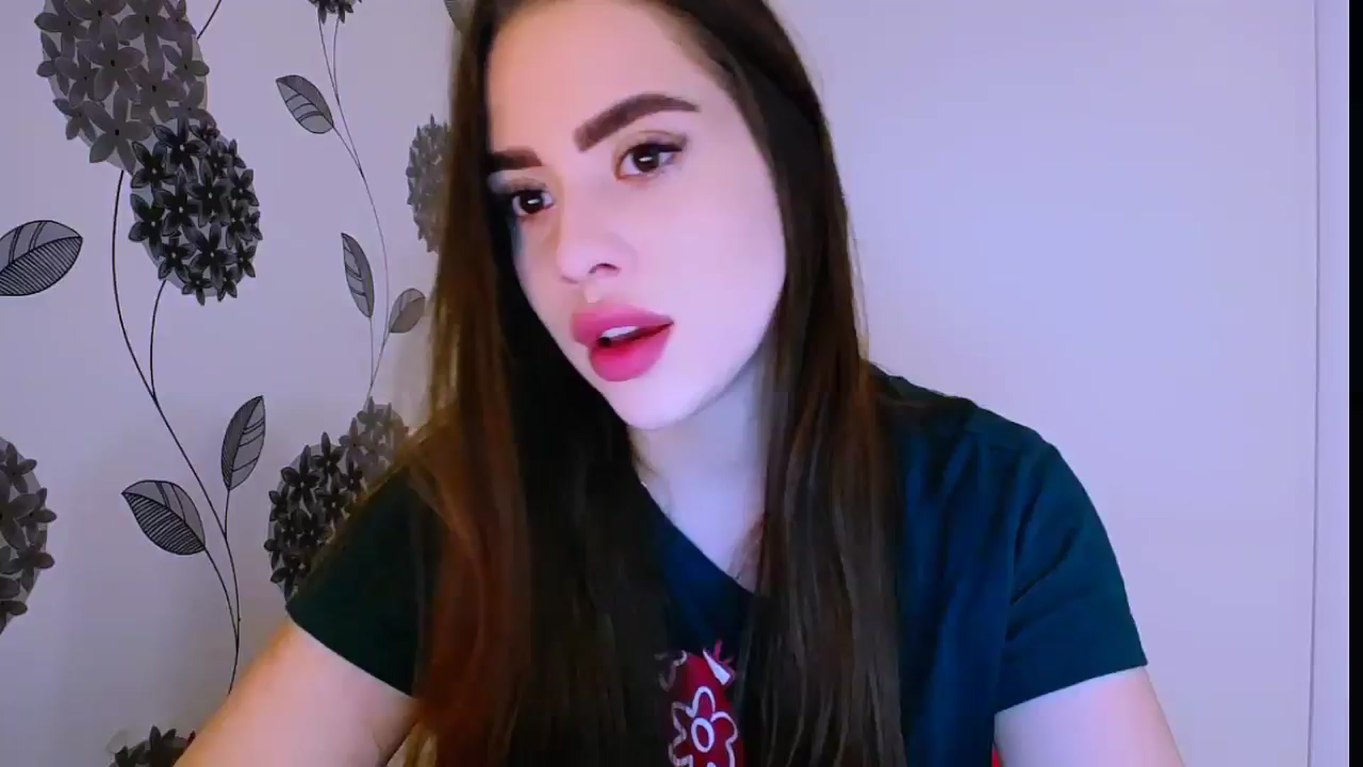 Gallery image thumbnail from Your_fantas's myfreecams stream on, 12/04/2025, 14:20 image 1 of 20